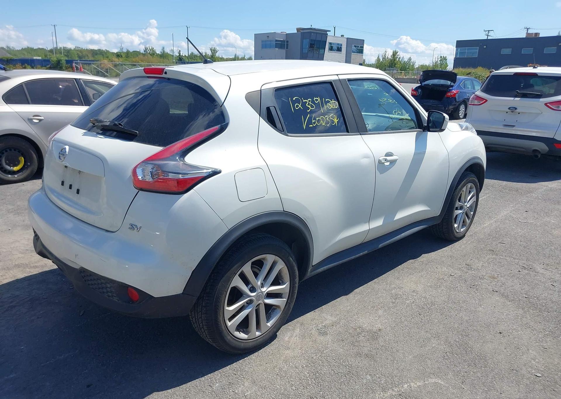 2016 NISSAN juke