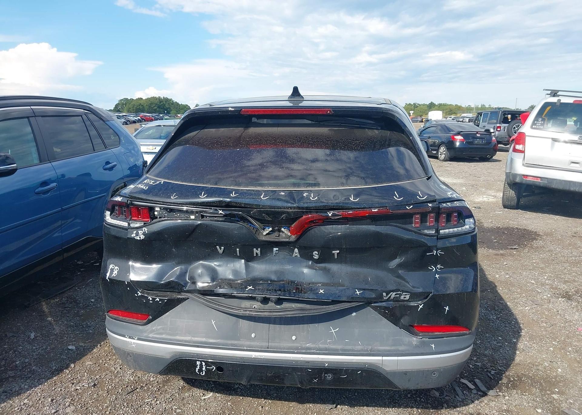 2024 VINFAST VF 8 PLUS