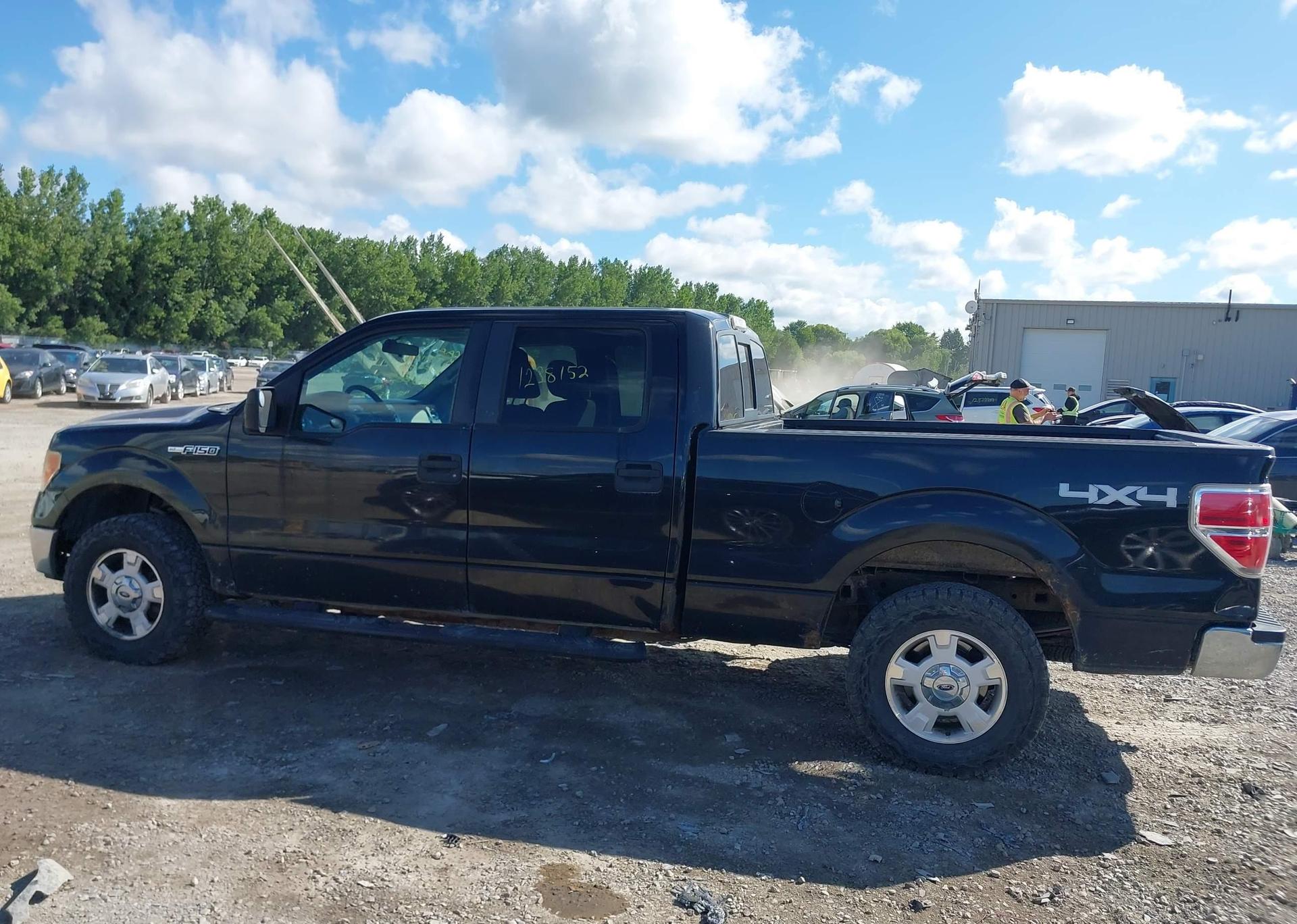 2010 FORD F150 SUPERCREW