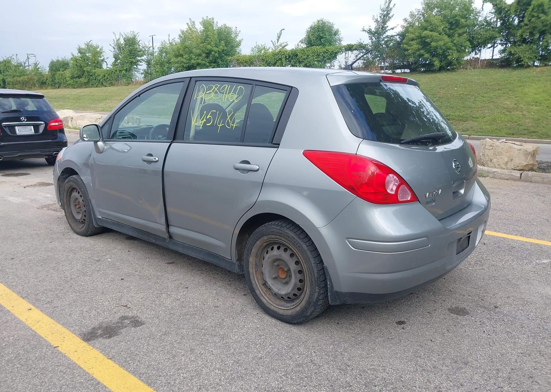 2010 NISSAN VERSA