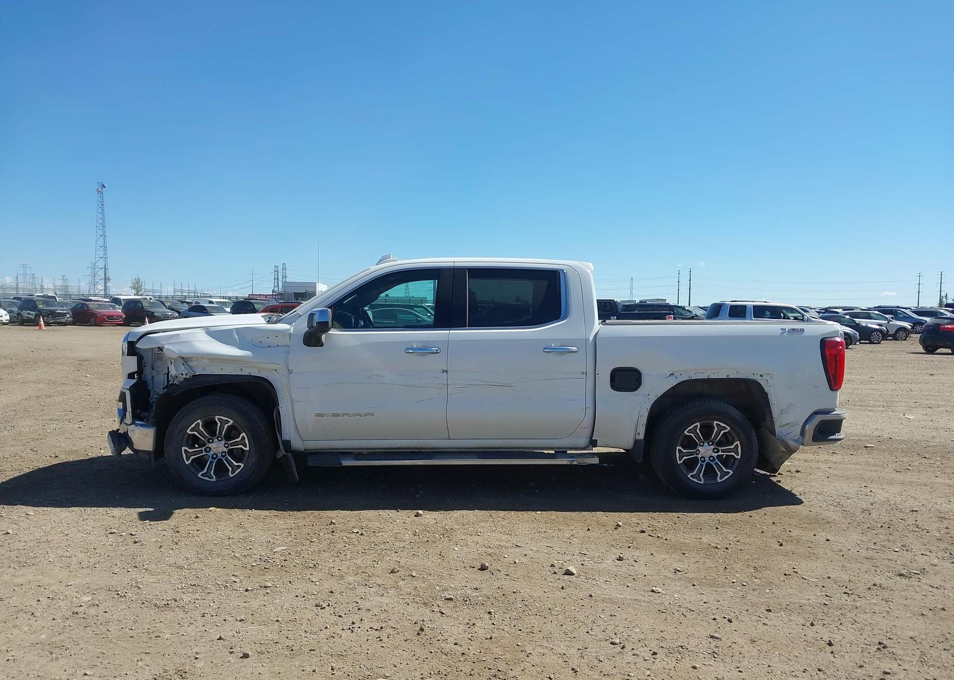 2021 GMC SIERRA K1500 SLT