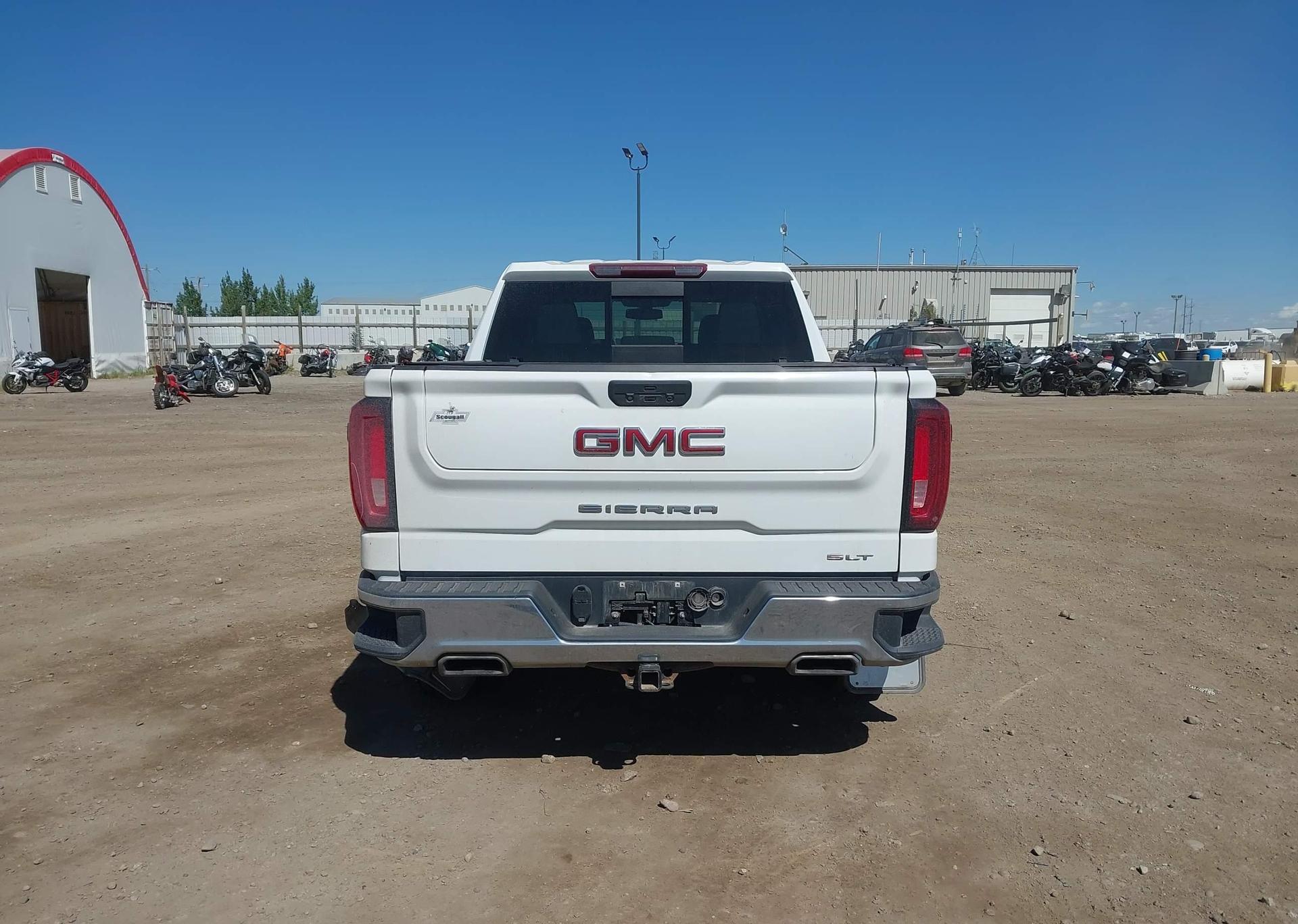 2021 GMC SIERRA K1500 SLT