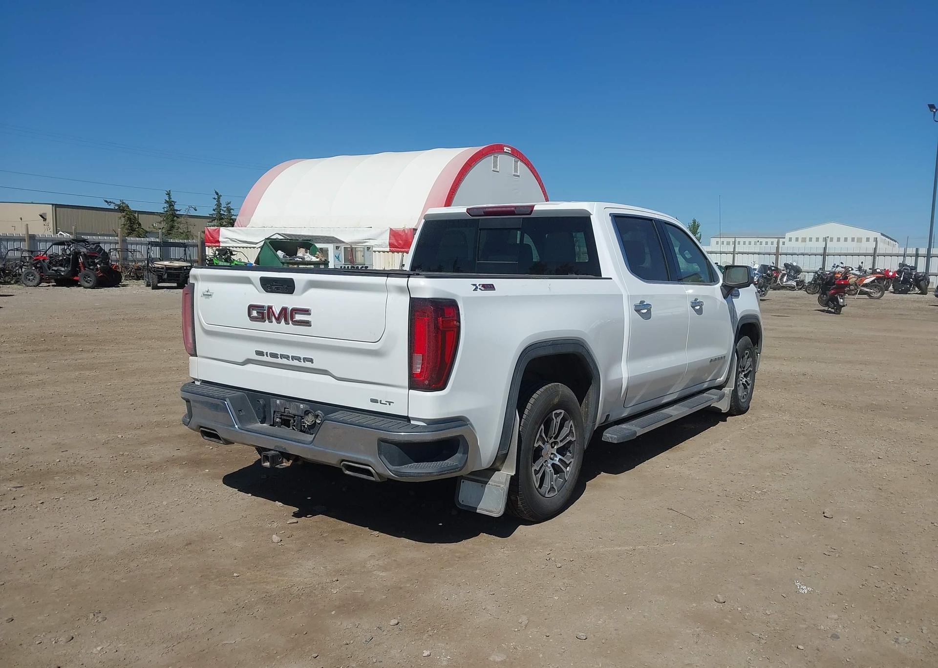 2021 GMC SIERRA K1500 SLT