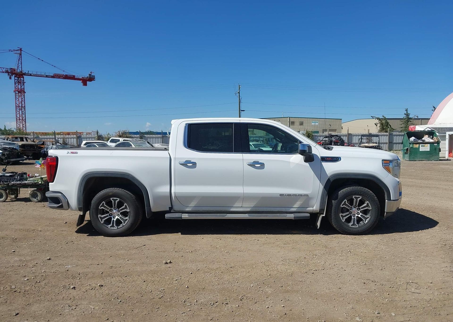 2021 GMC SIERRA K1500 SLT