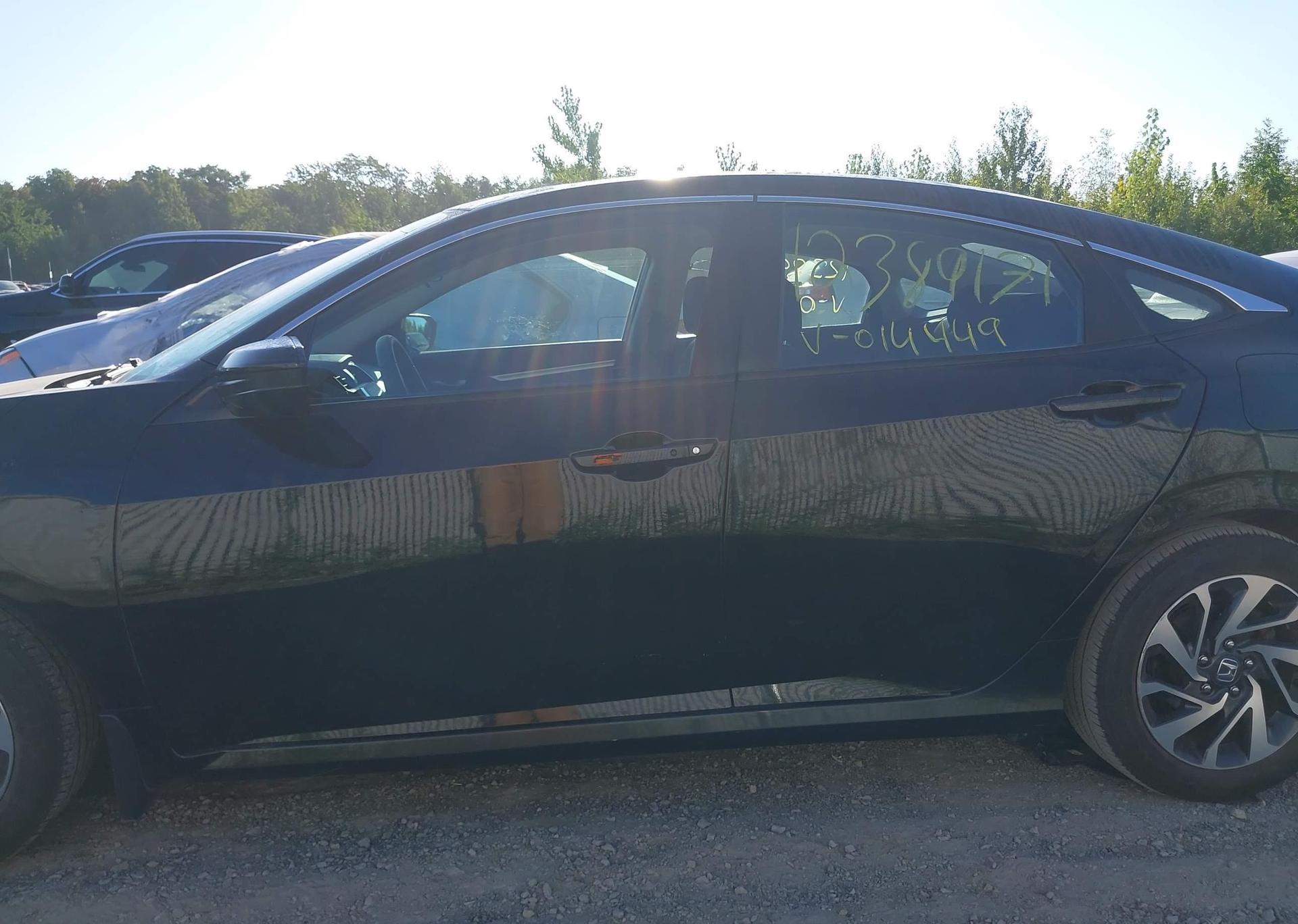 2017 HONDA CIVIC EX
