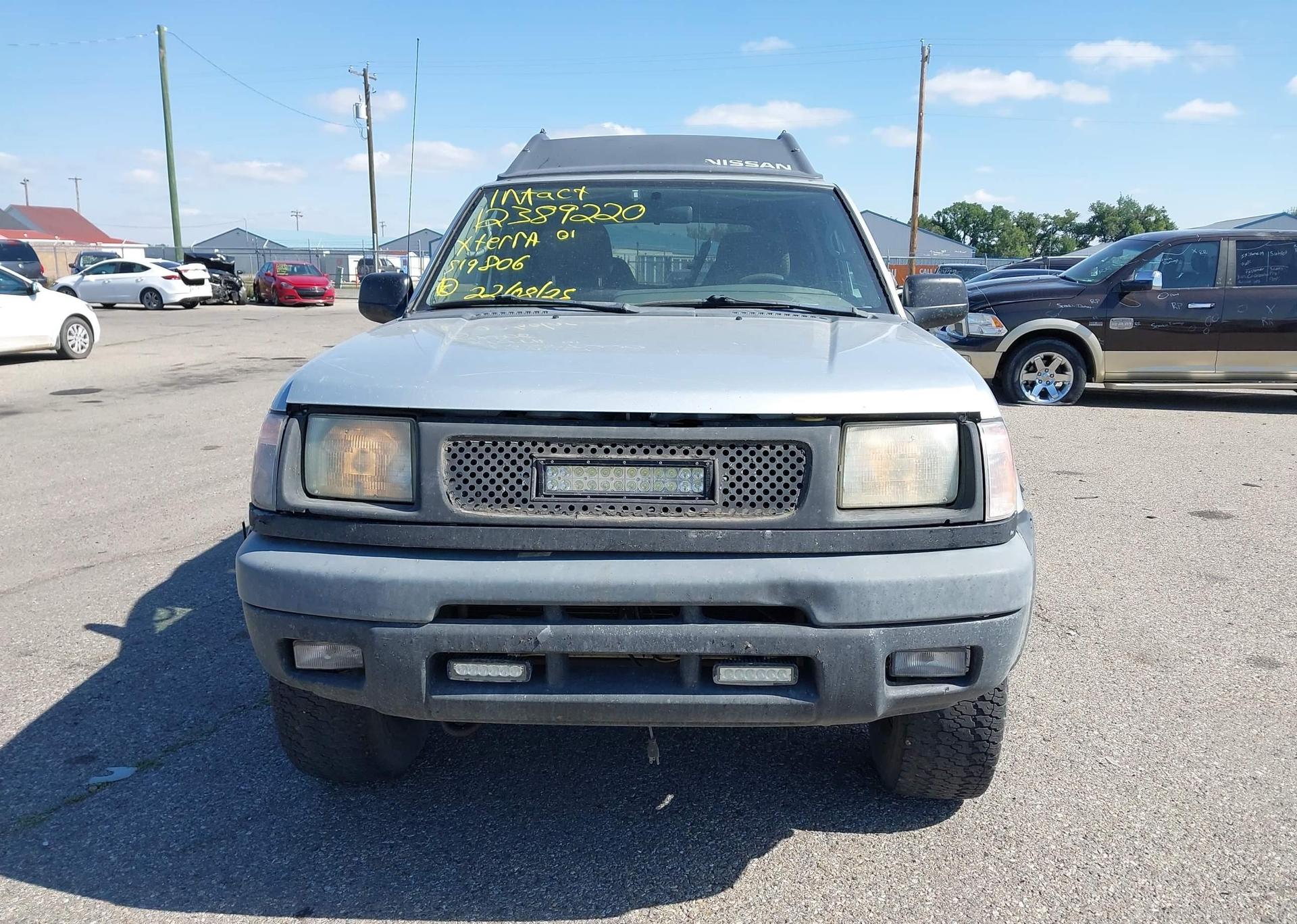 2001 NISSAN XTERRA XE