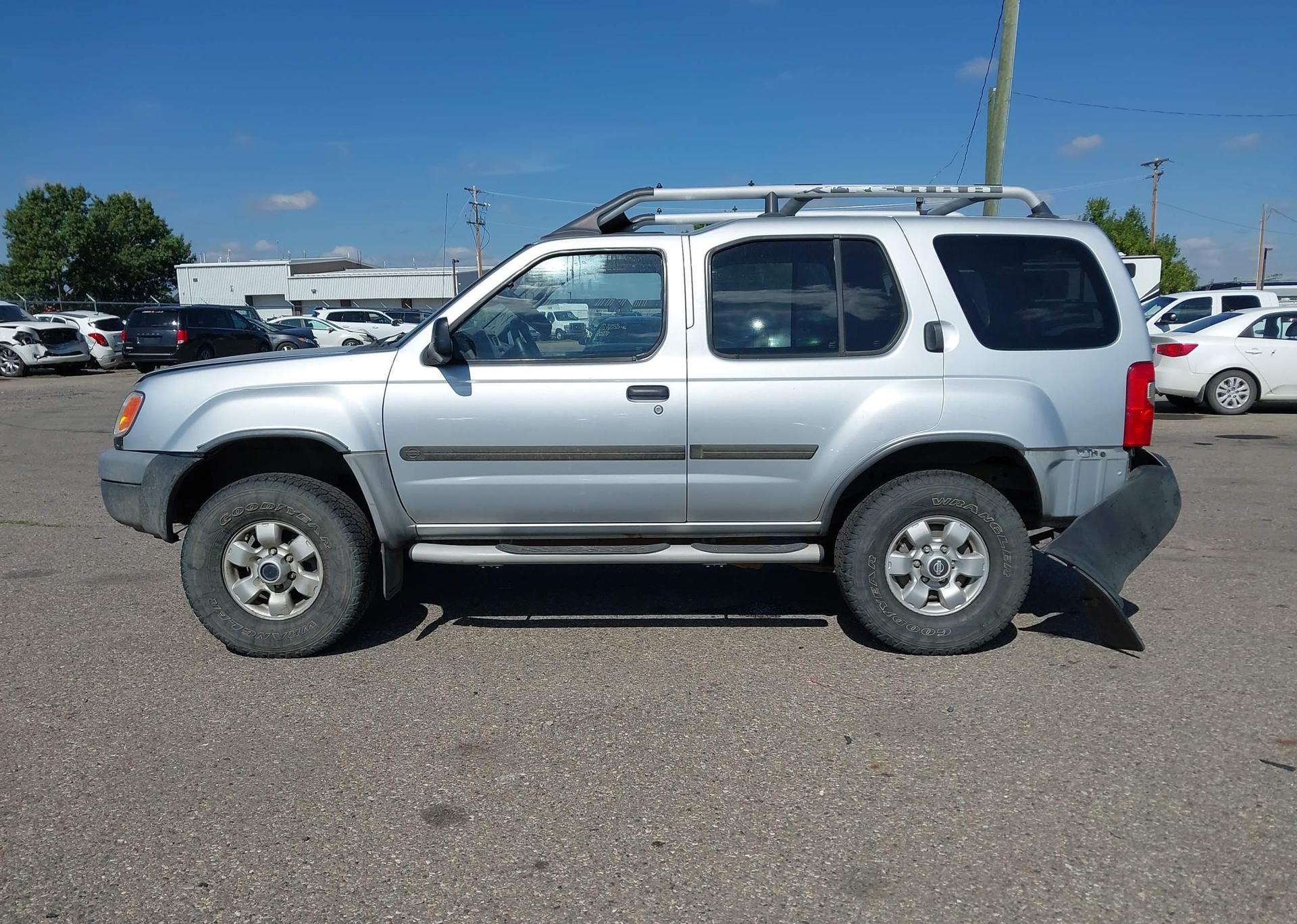 2001 NISSAN XTERRA XE