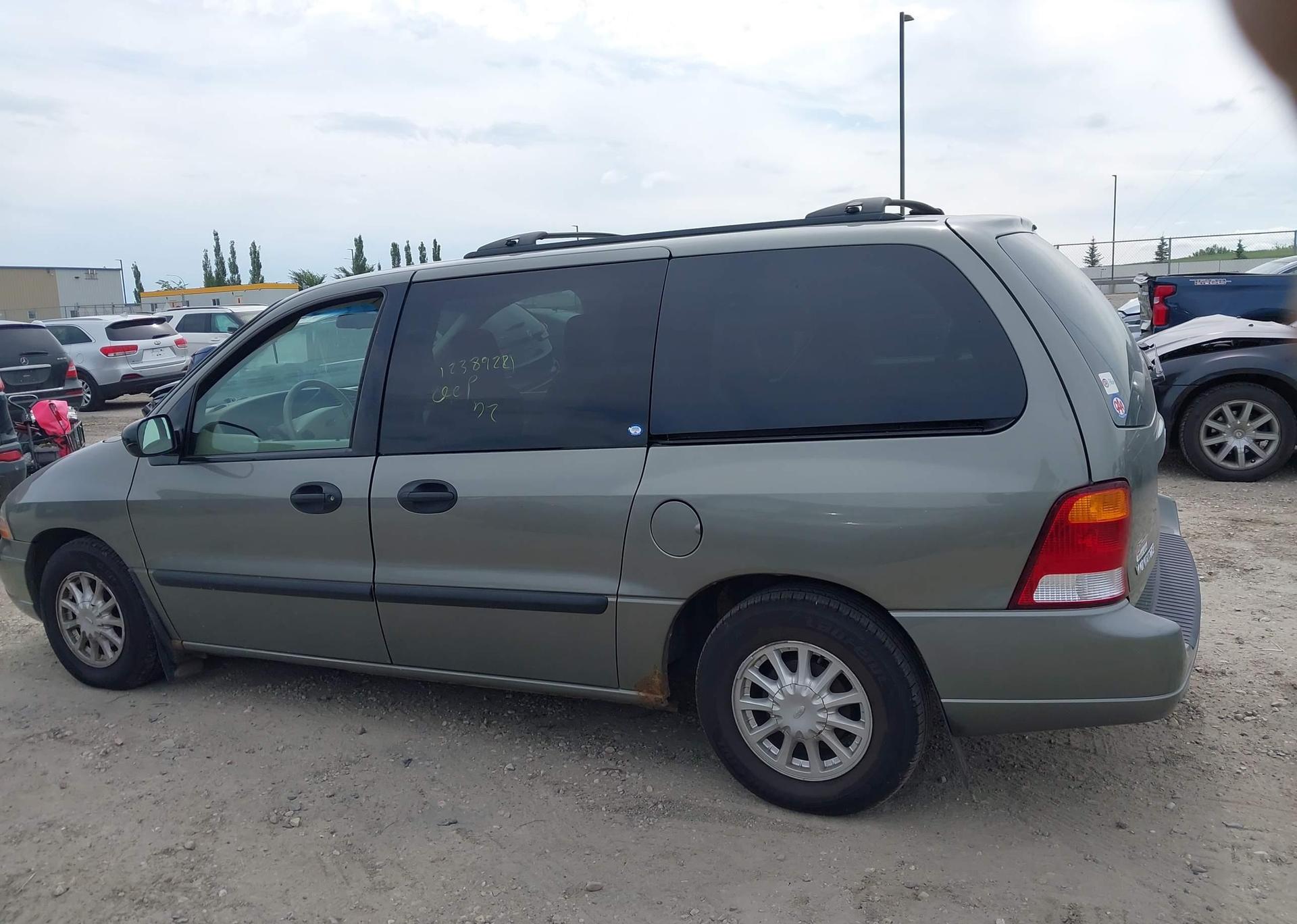 2003 FORD WINDSTAR LX