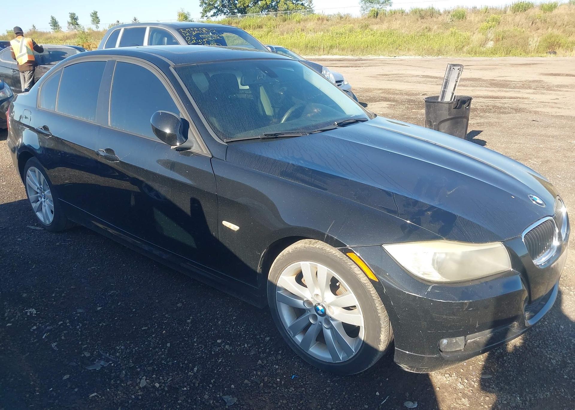 2011 BMW 323I