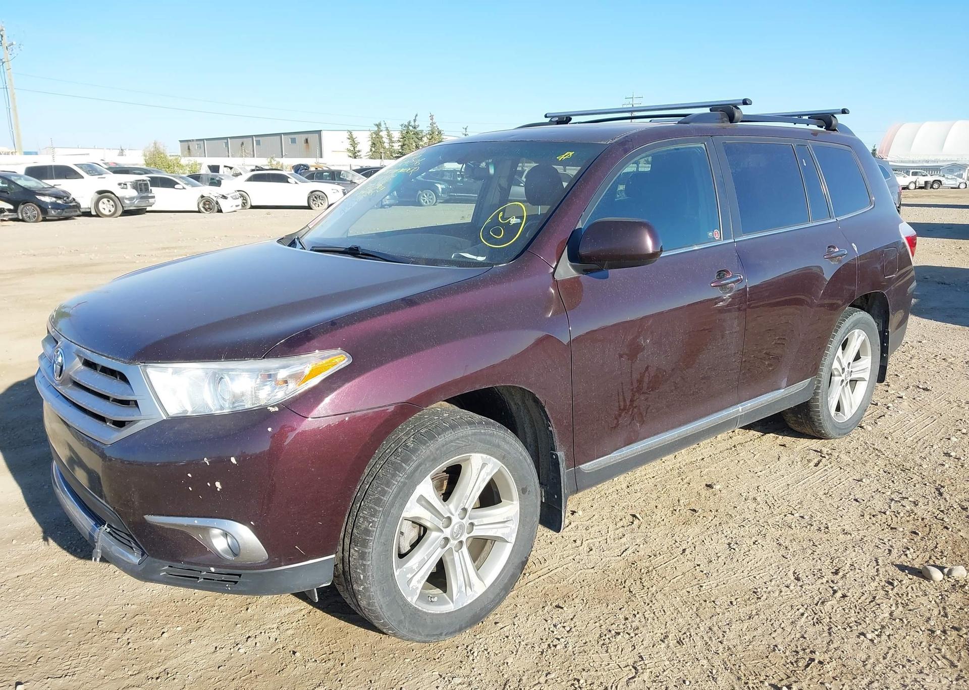 2012 TOYOTA HIGHLANDER SE