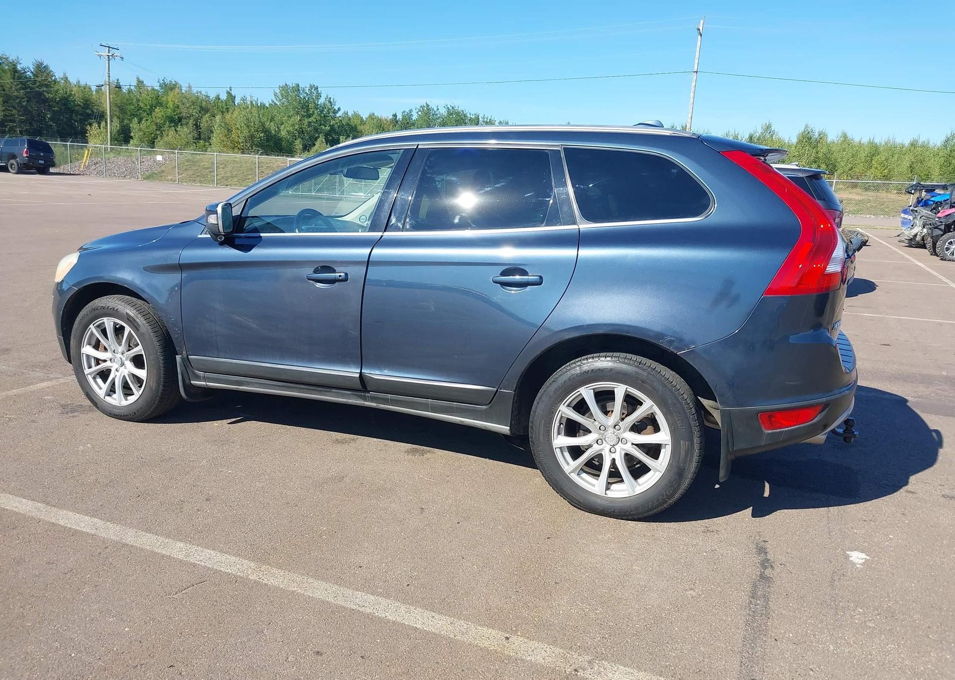 2010 VOLVO XC60