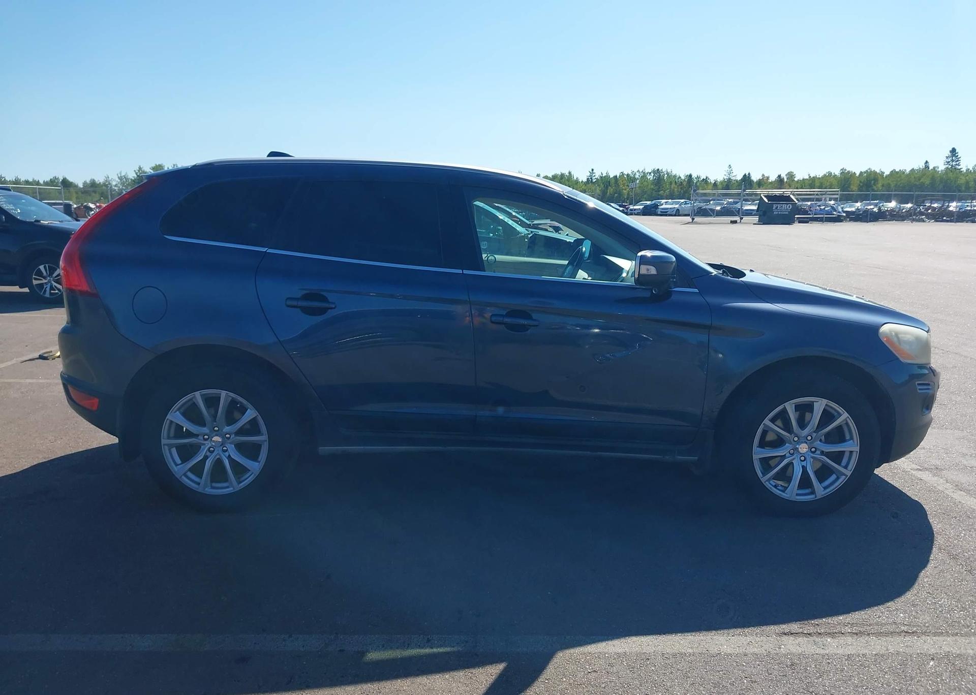 2010 VOLVO XC60