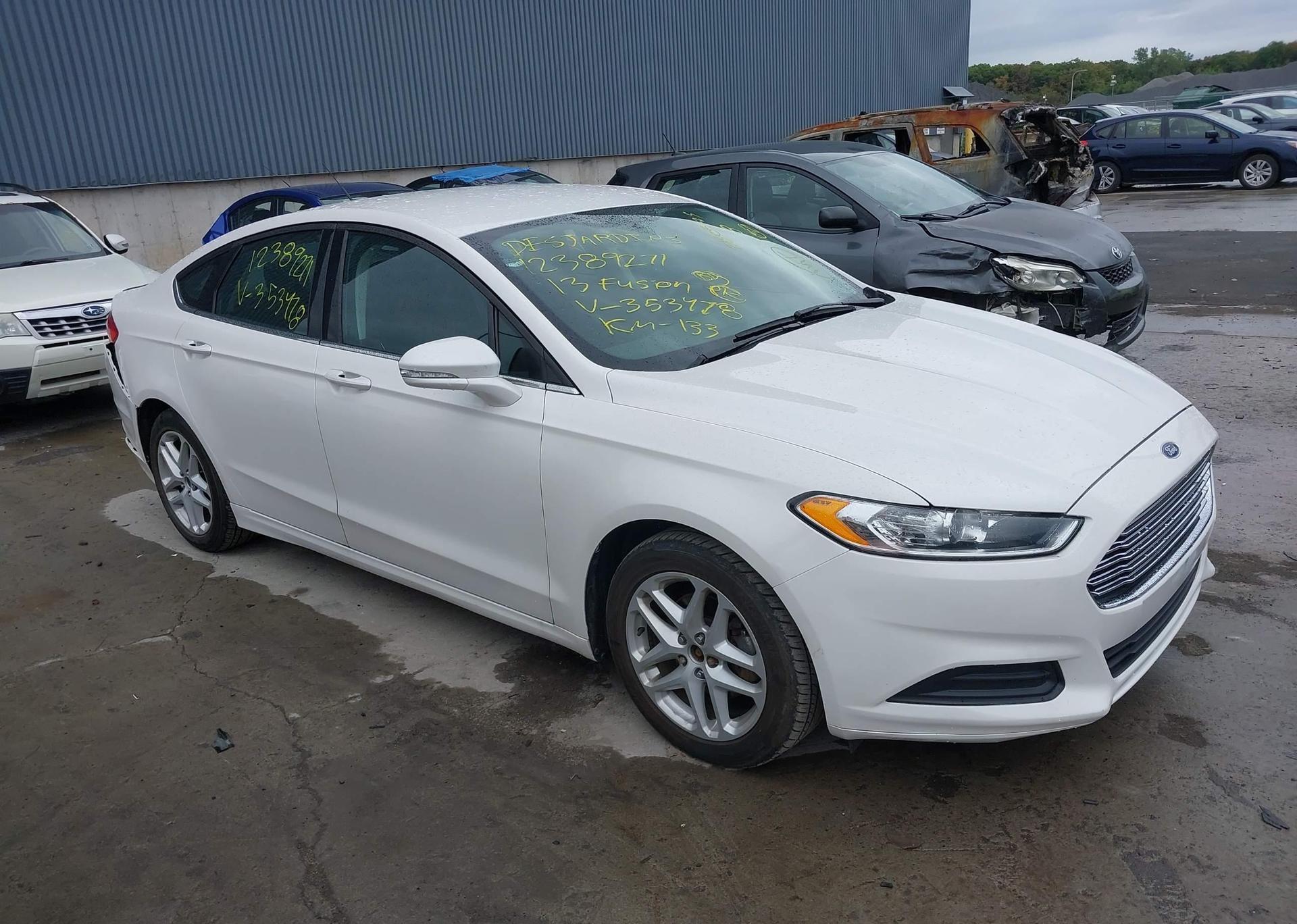 2013 FORD FUSION SE