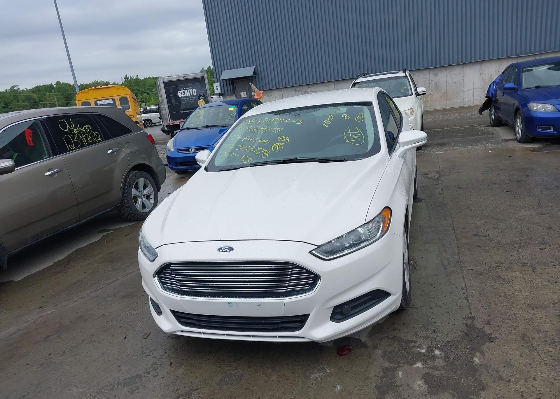 2013 FORD FUSION SE