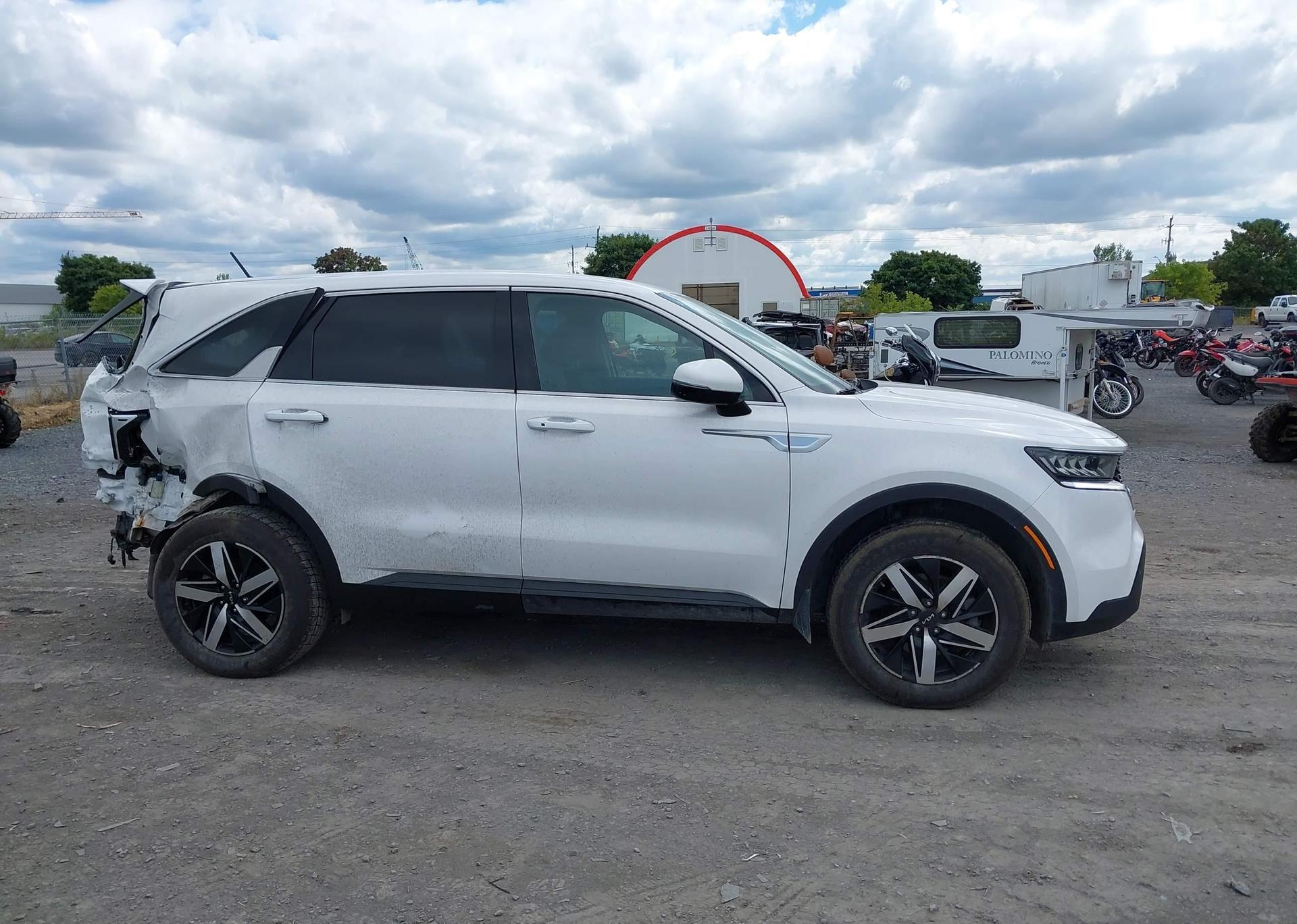2022 KIA SORENTO 2.5L LX PREMIUM