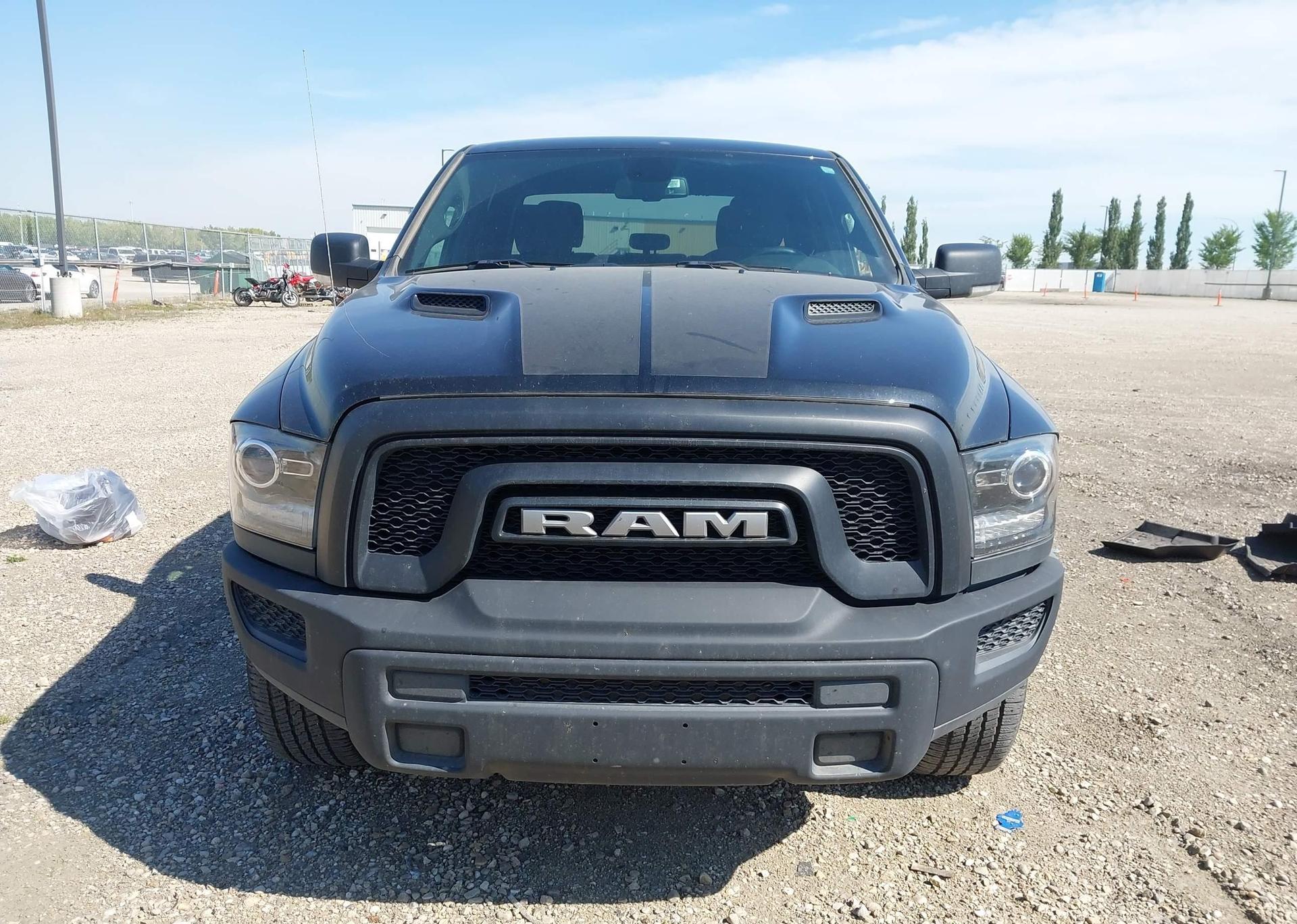 2024 RAM 1500 CLASSIC SLT