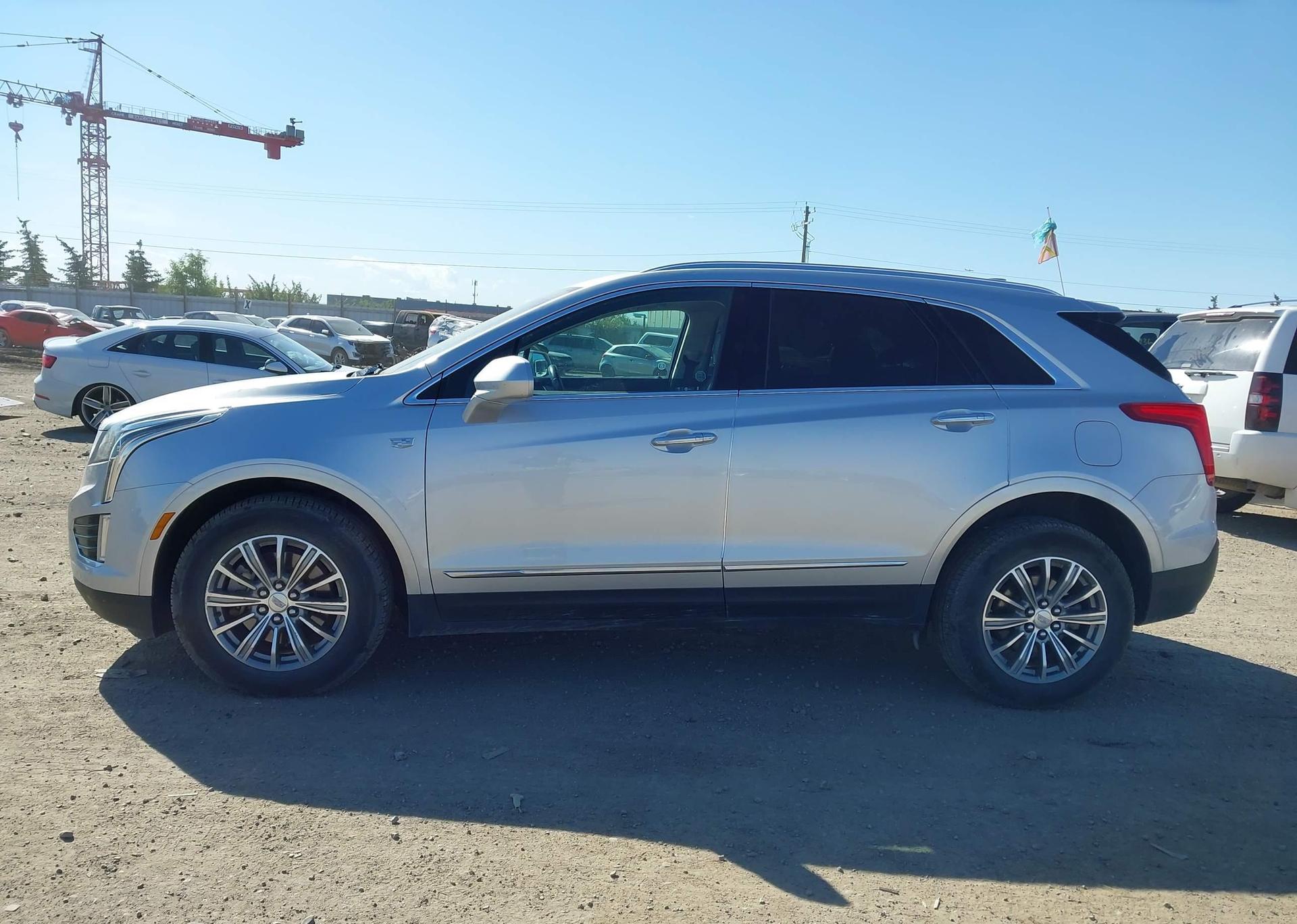 2017 CADILLAC XT5 LUXURY