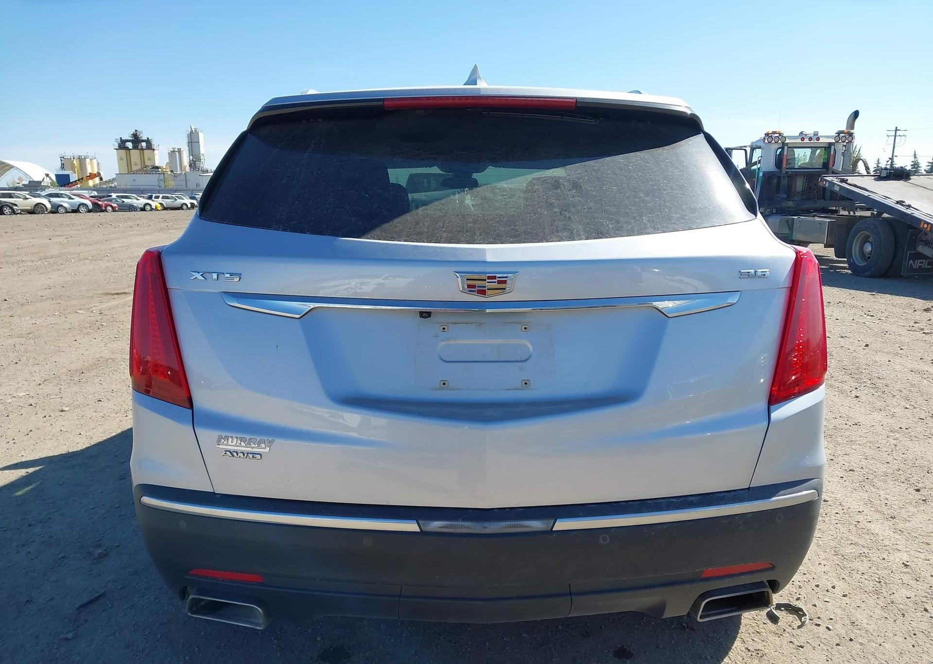 2017 CADILLAC XT5 LUXURY