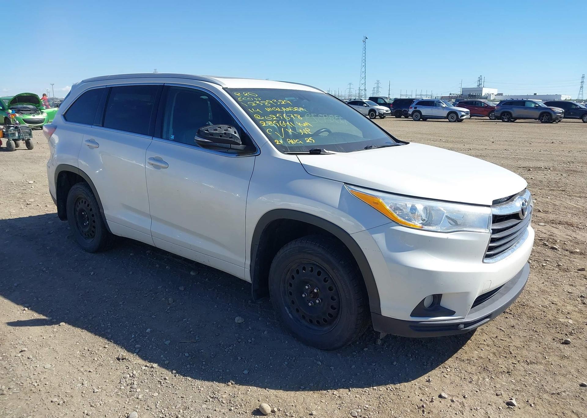 2014 TOYOTA highlander xle