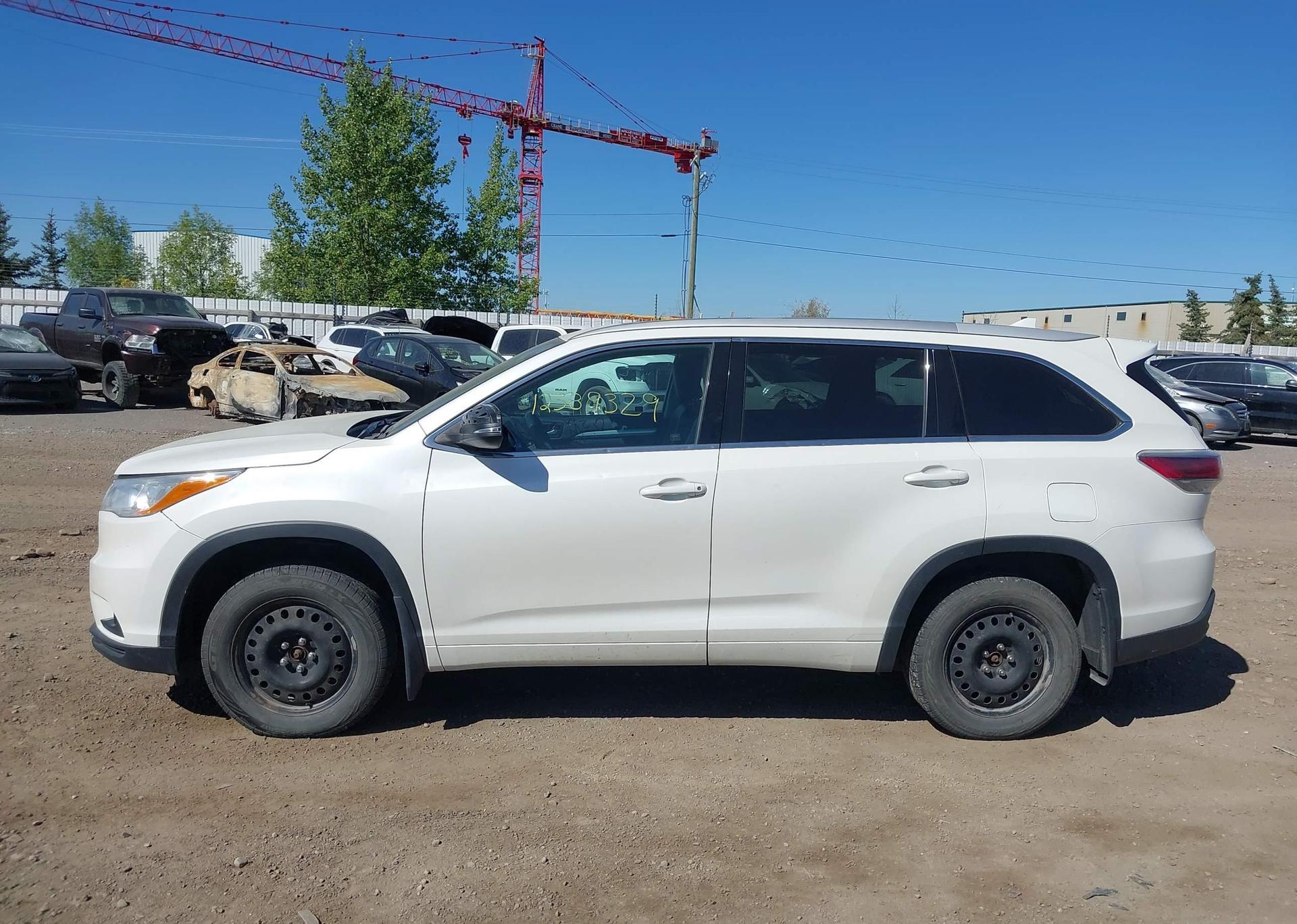 2014 TOYOTA highlander xle