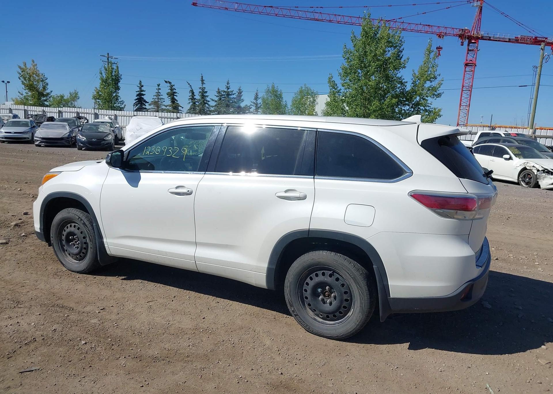 2014 TOYOTA highlander xle