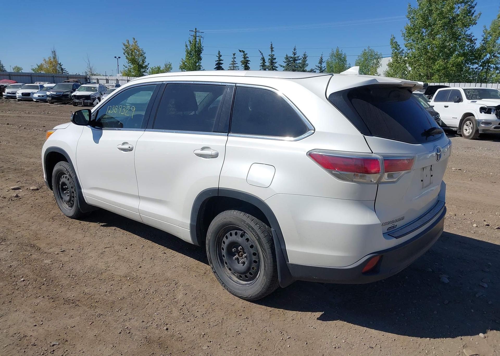 2014 TOYOTA highlander xle