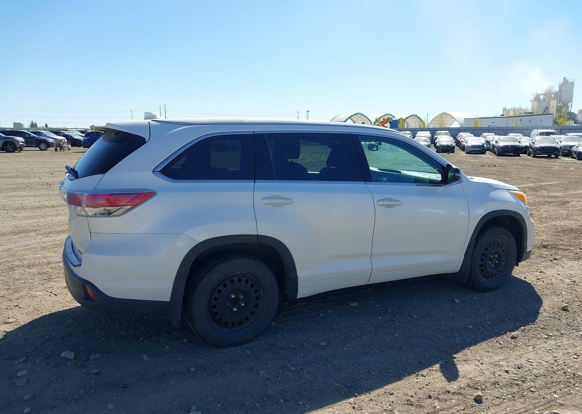 2014 TOYOTA highlander xle