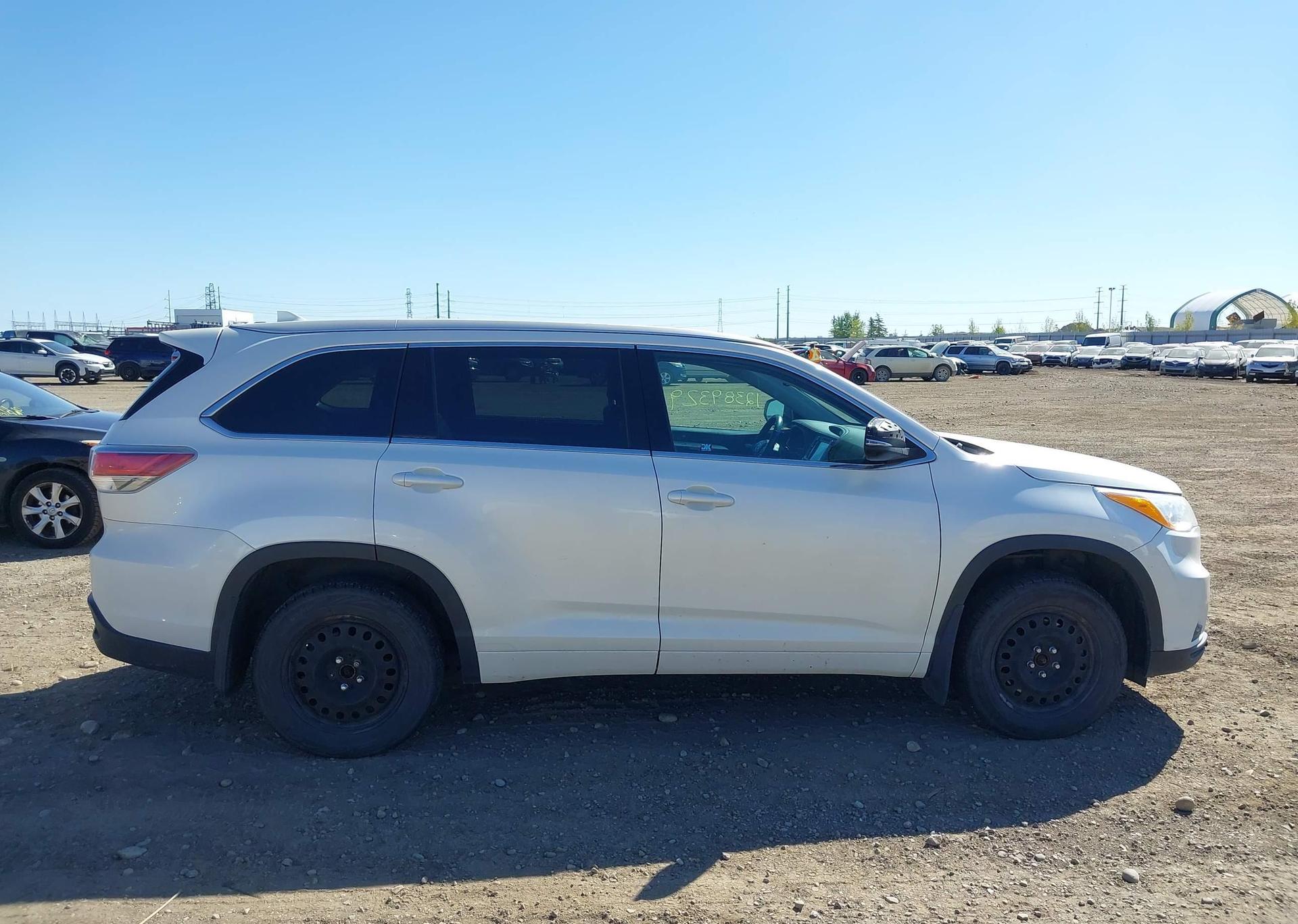 2014 TOYOTA highlander xle