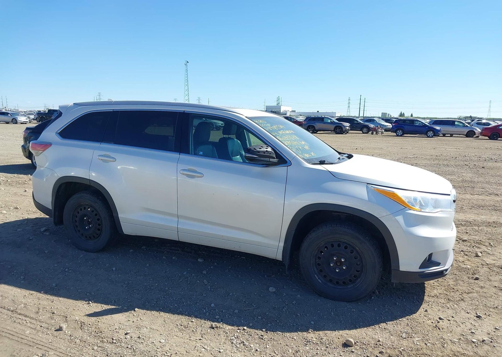 2014 TOYOTA highlander xle