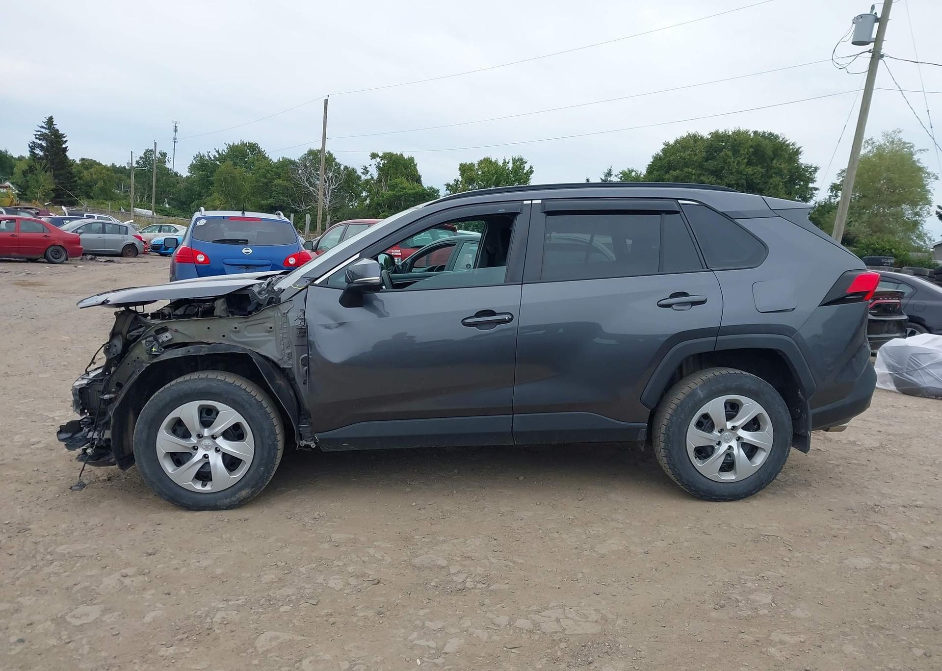 2020 TOYOTA RAV4 LE