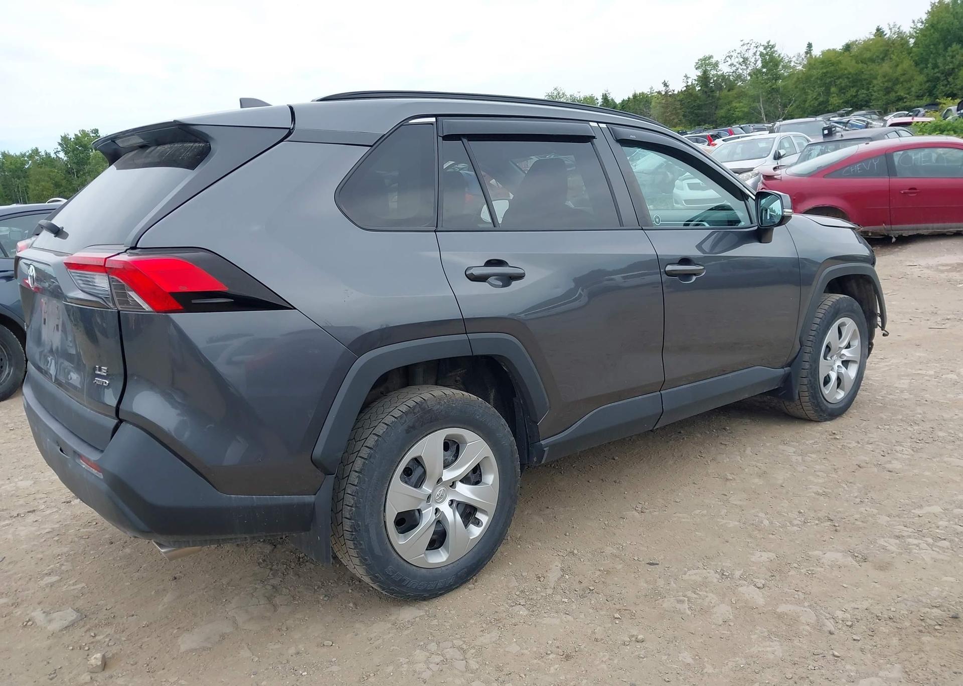 2020 TOYOTA RAV4 LE