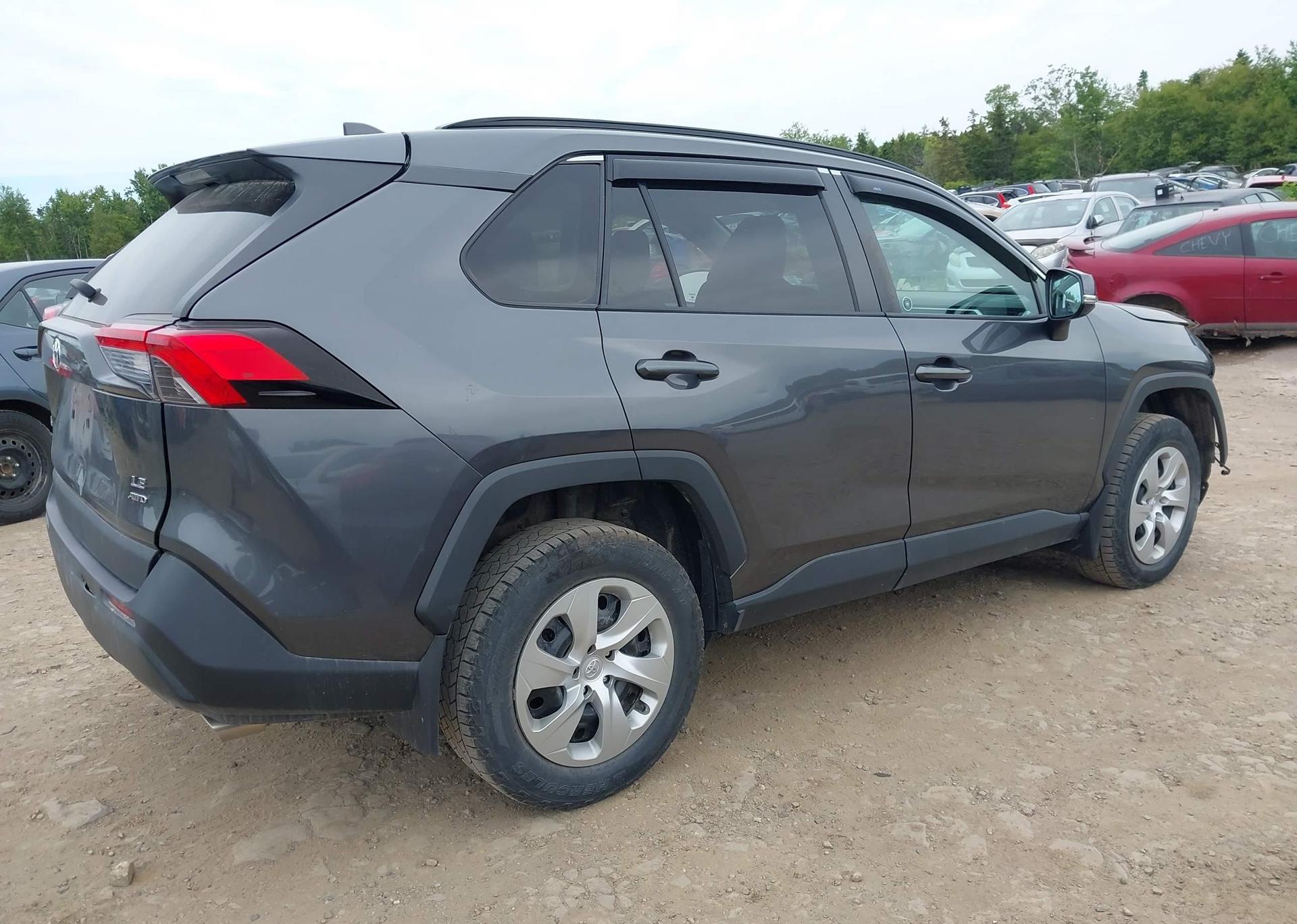 2020 TOYOTA RAV4 LE