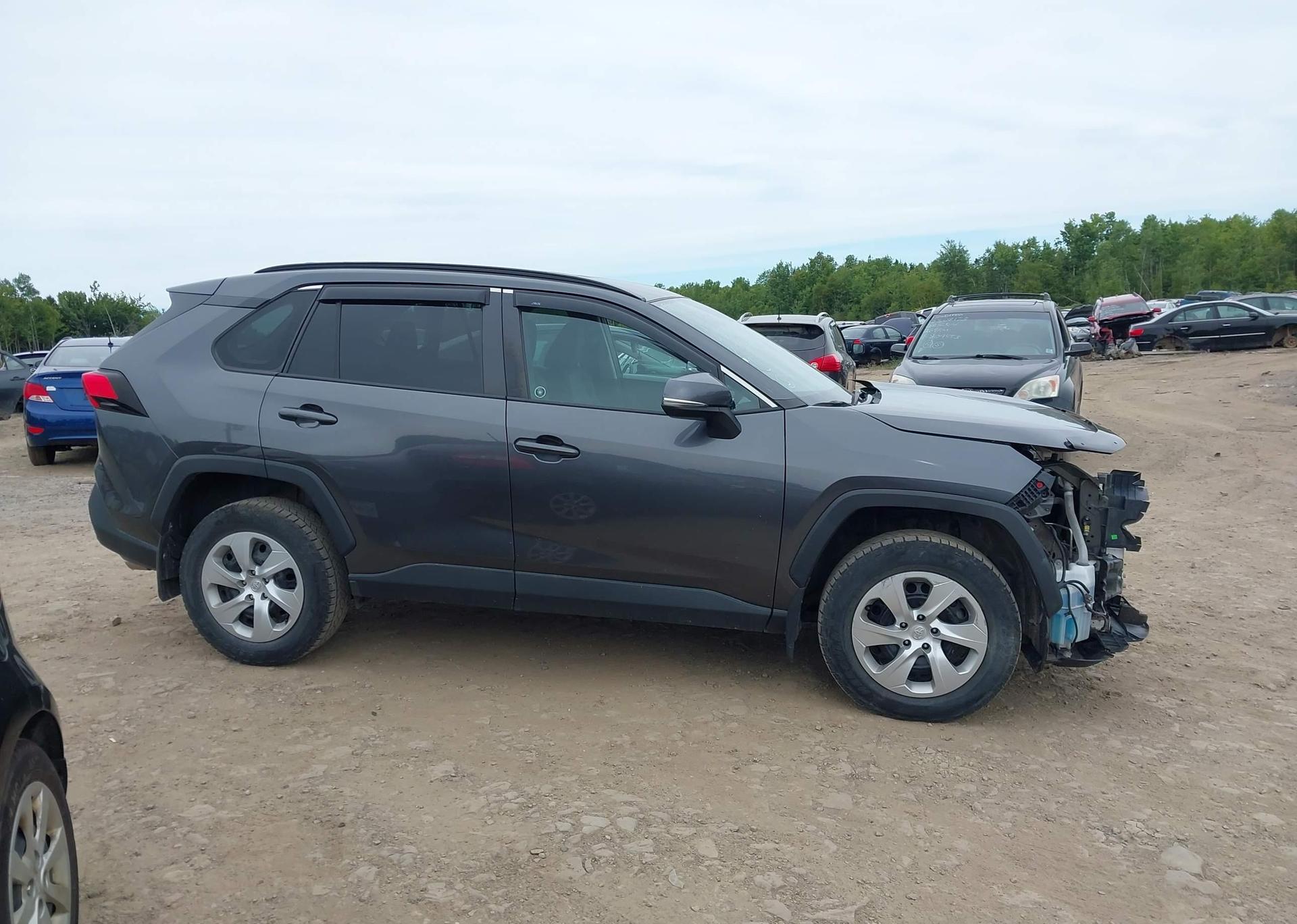 2020 TOYOTA RAV4 LE