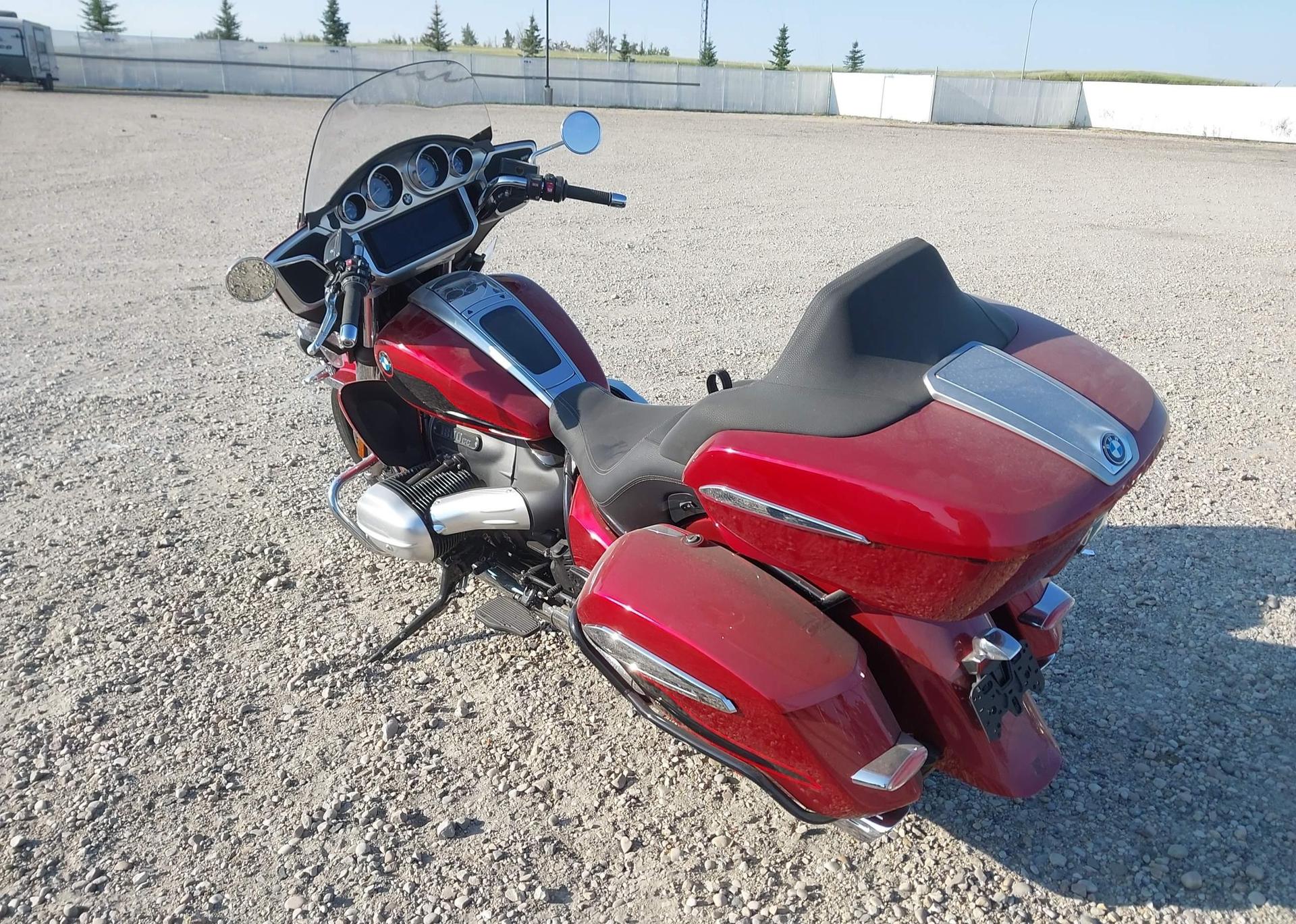 2025 BMW M 1000 RR