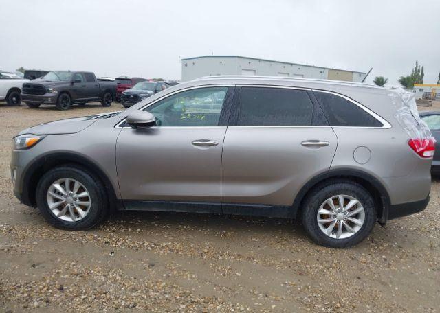 2016 KIA SORENTO LX