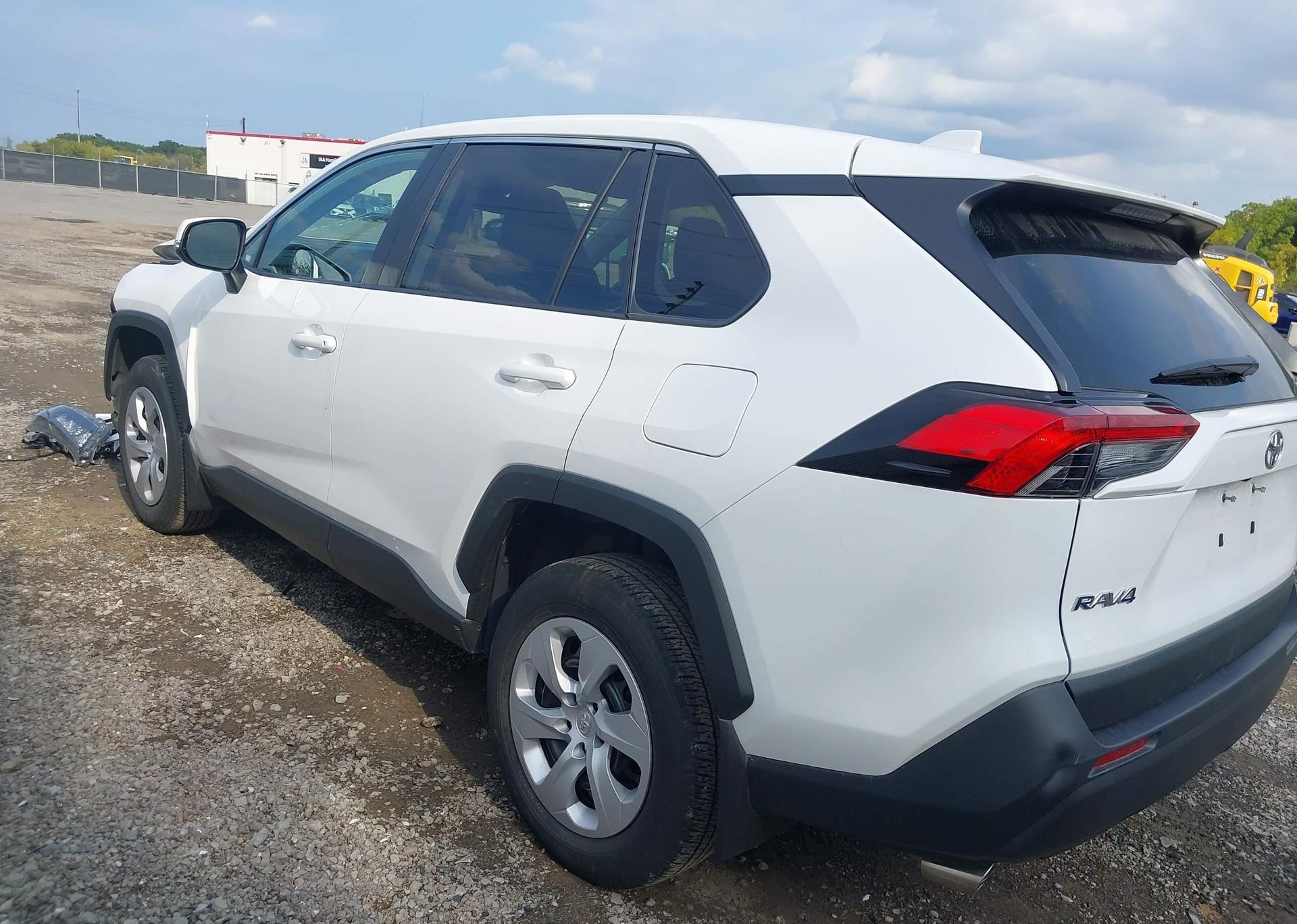 2024 TOYOTA RAV4 LE