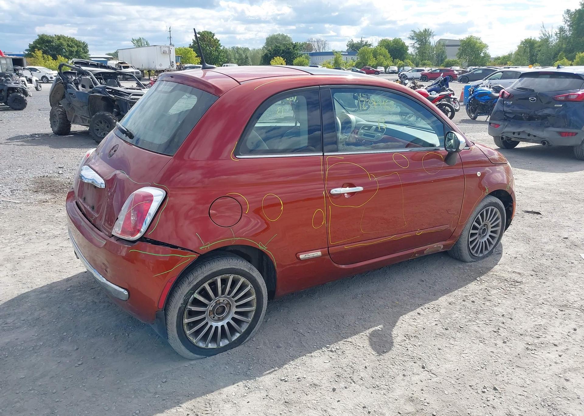 2013 FIAT 500 LOUNGE