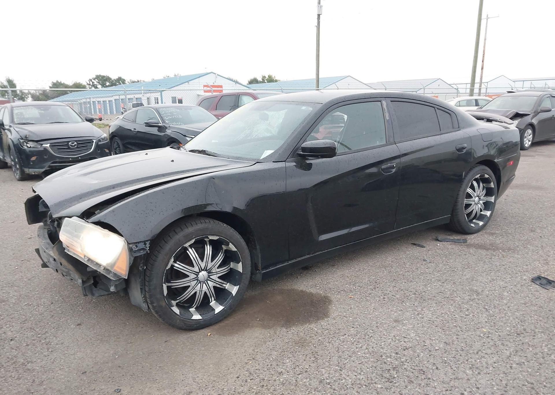 2012 DODGE CHARGER SE
