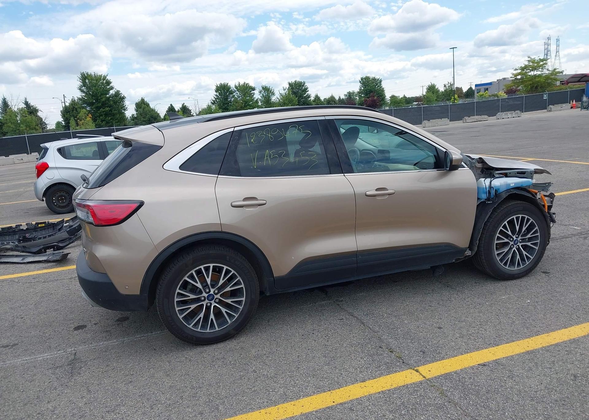 2021 FORD ESCAPE