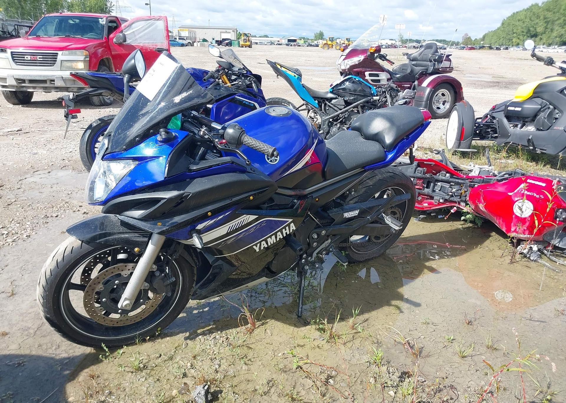 2013 YAMAHA FZ6 R