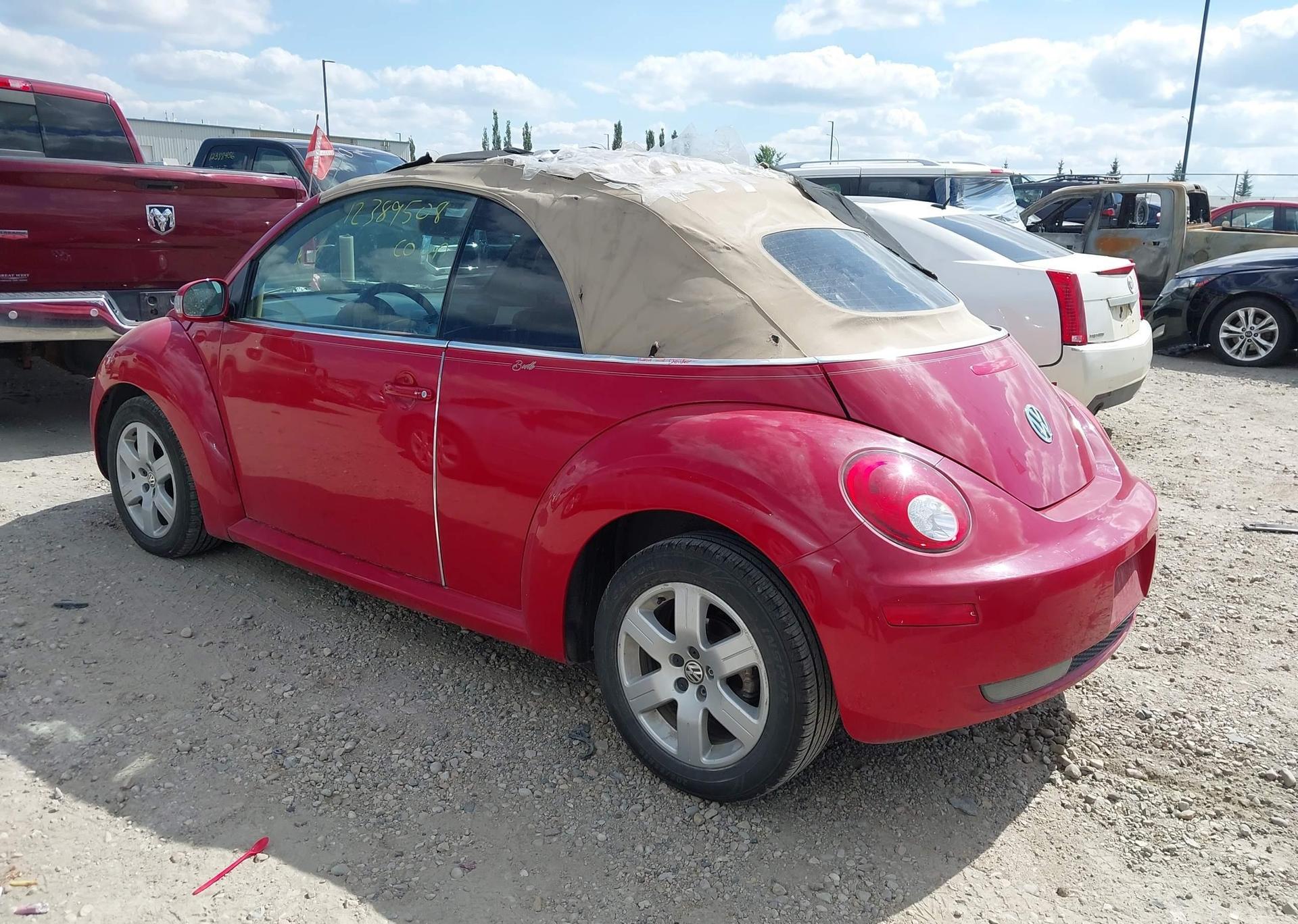 2007 VOLKSWAGEN NEW BEETLE 2.5