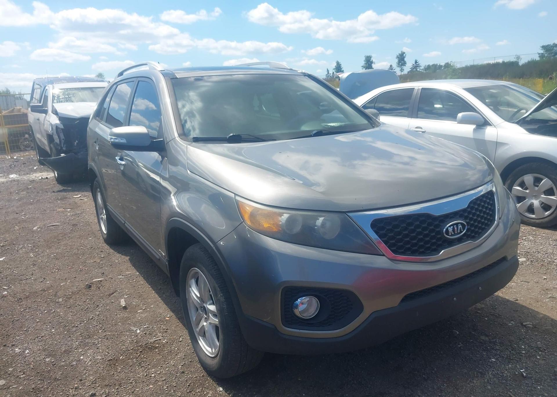 2011 KIA SORENTO EX