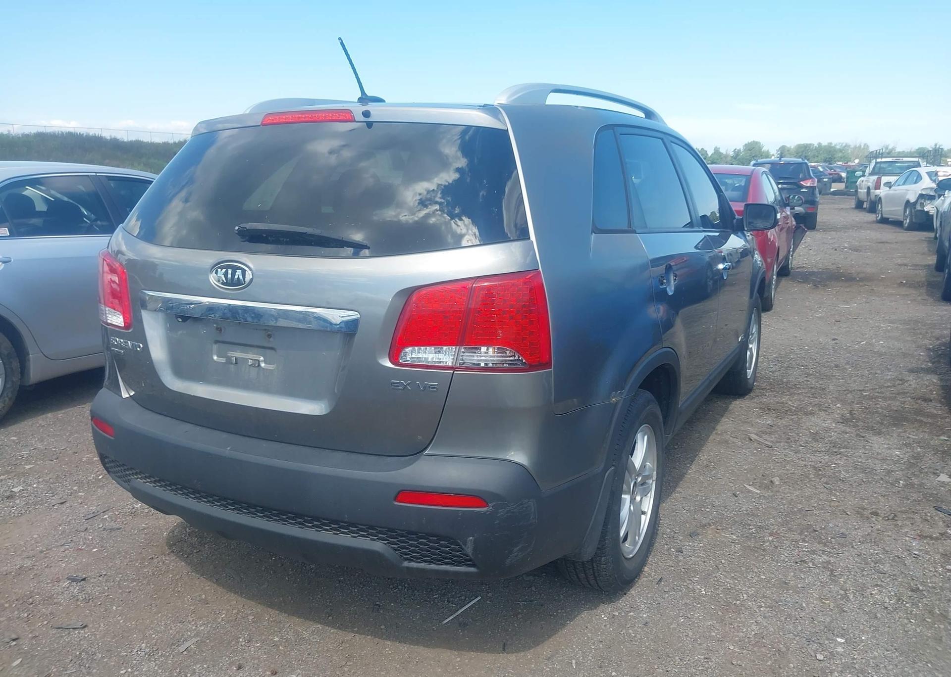 2011 KIA SORENTO EX