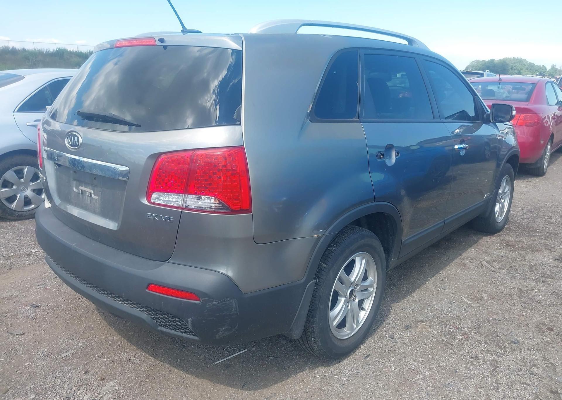 2011 KIA SORENTO EX