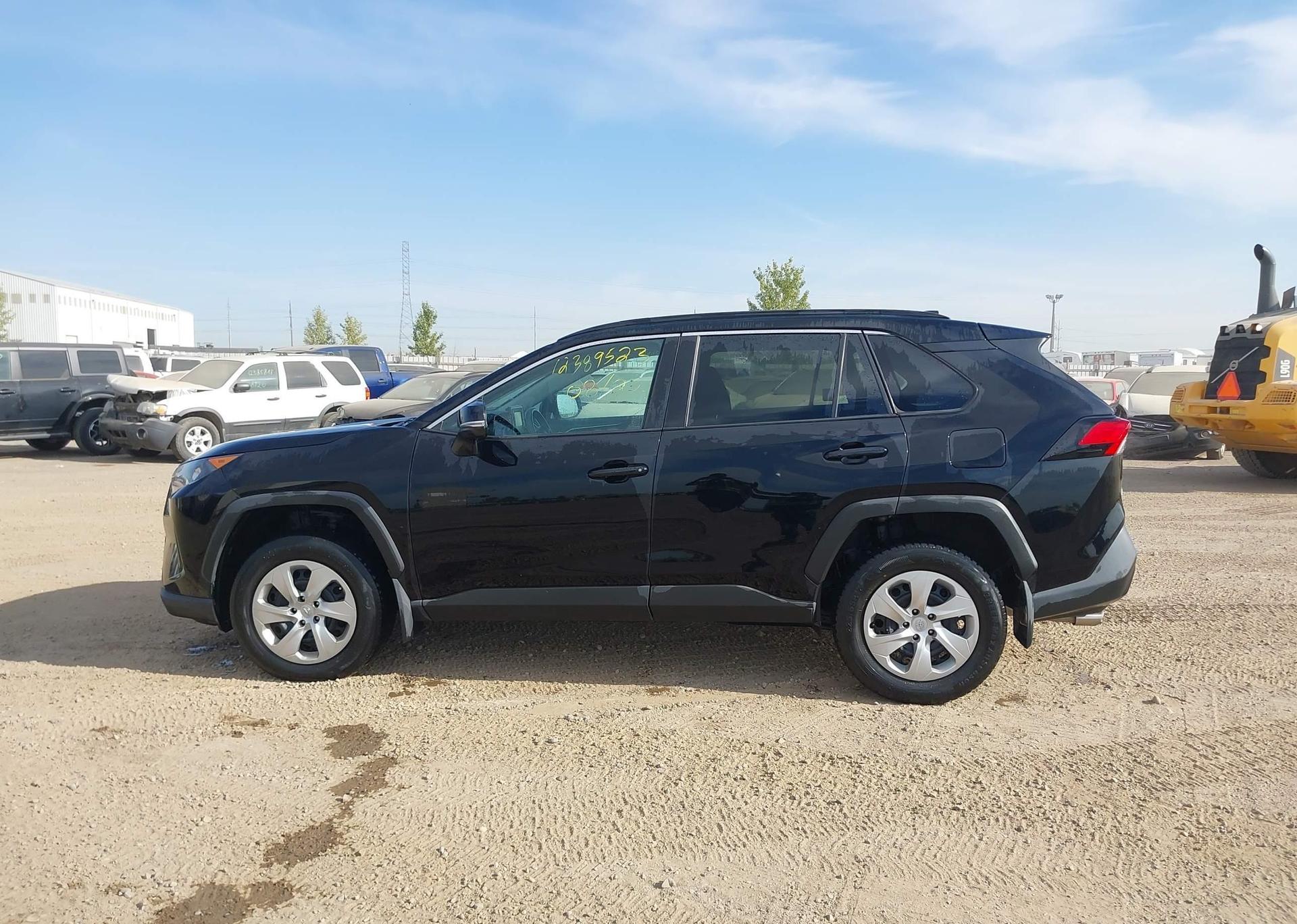 2019 TOYOTA RAV4 LE