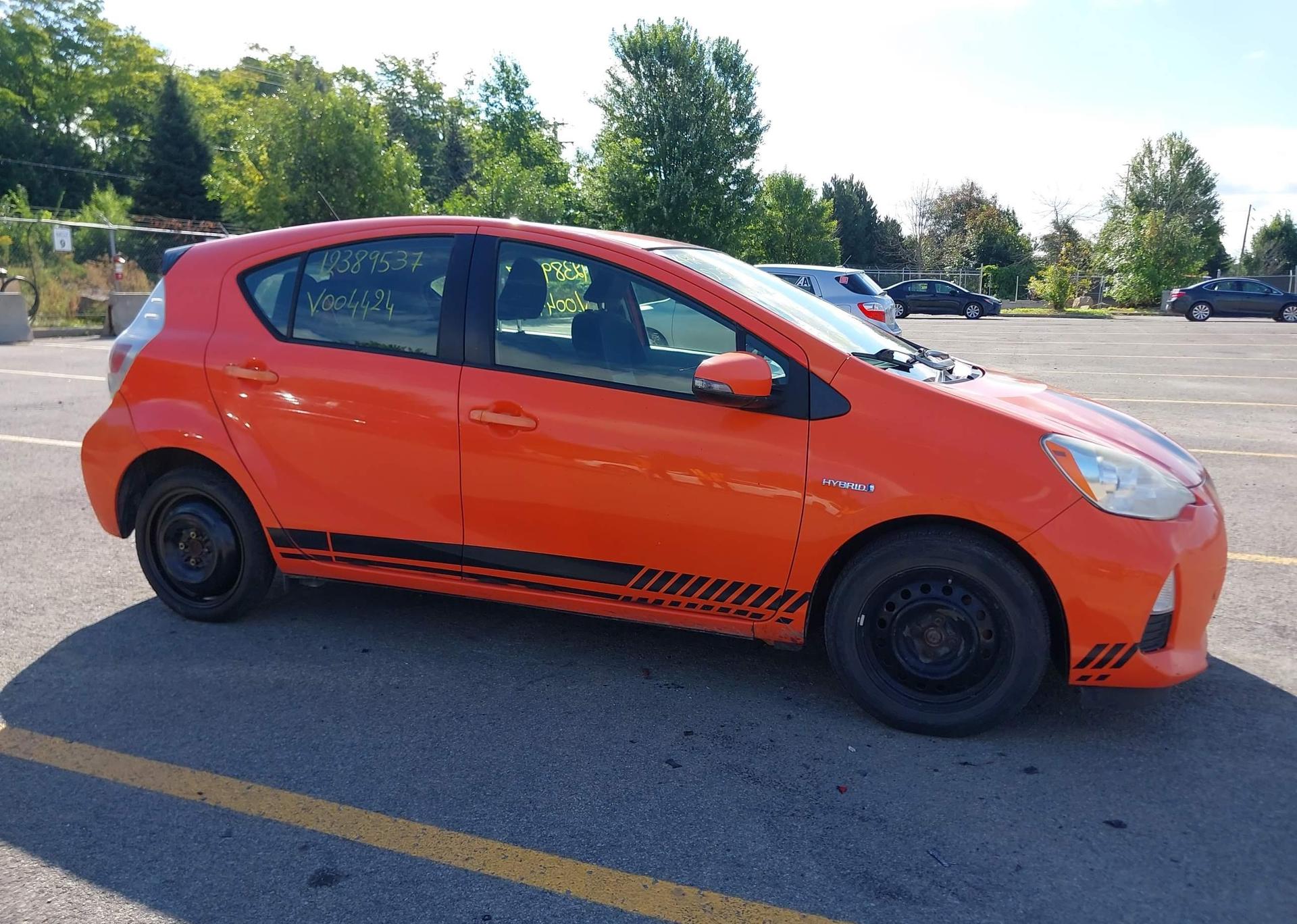 2012 TOYOTA Prius c
