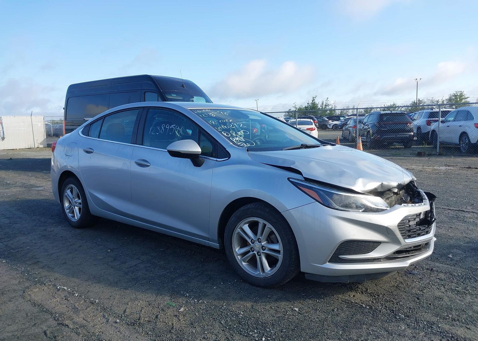 2018 CHEVROLET CRUZE LT