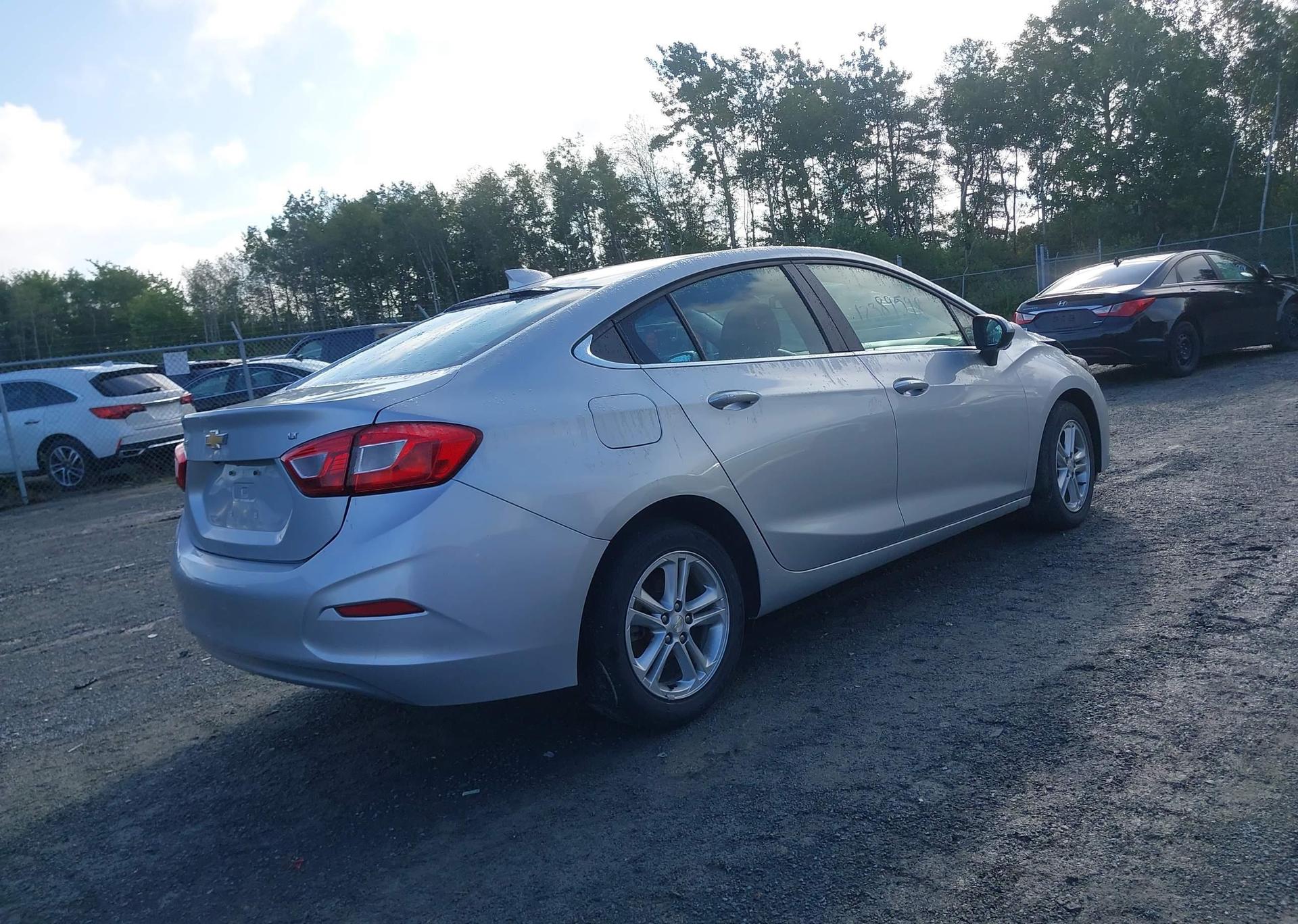 2018 CHEVROLET CRUZE LT
