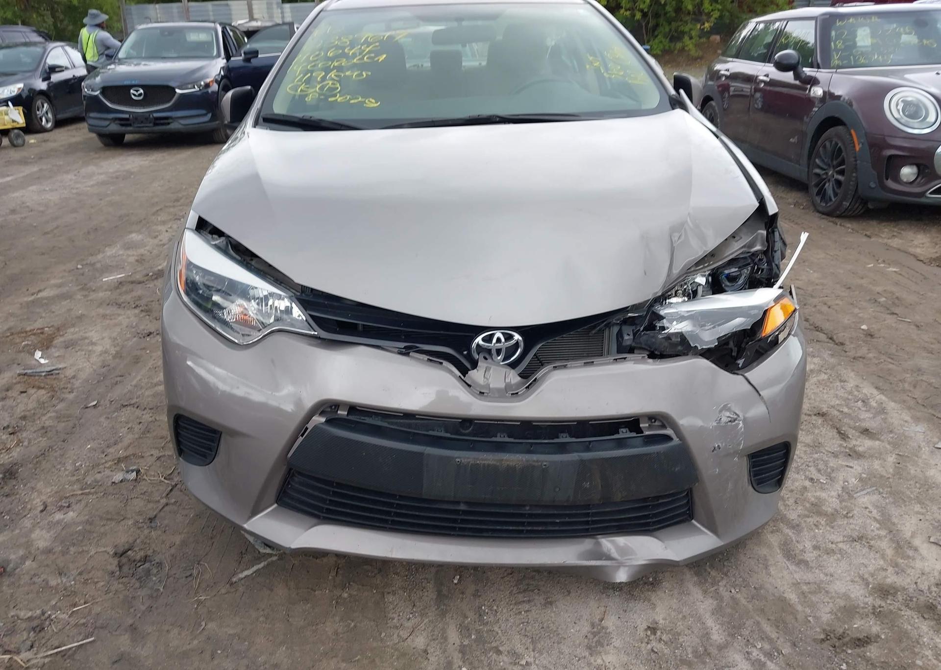 2014 TOYOTA COROLLA LE