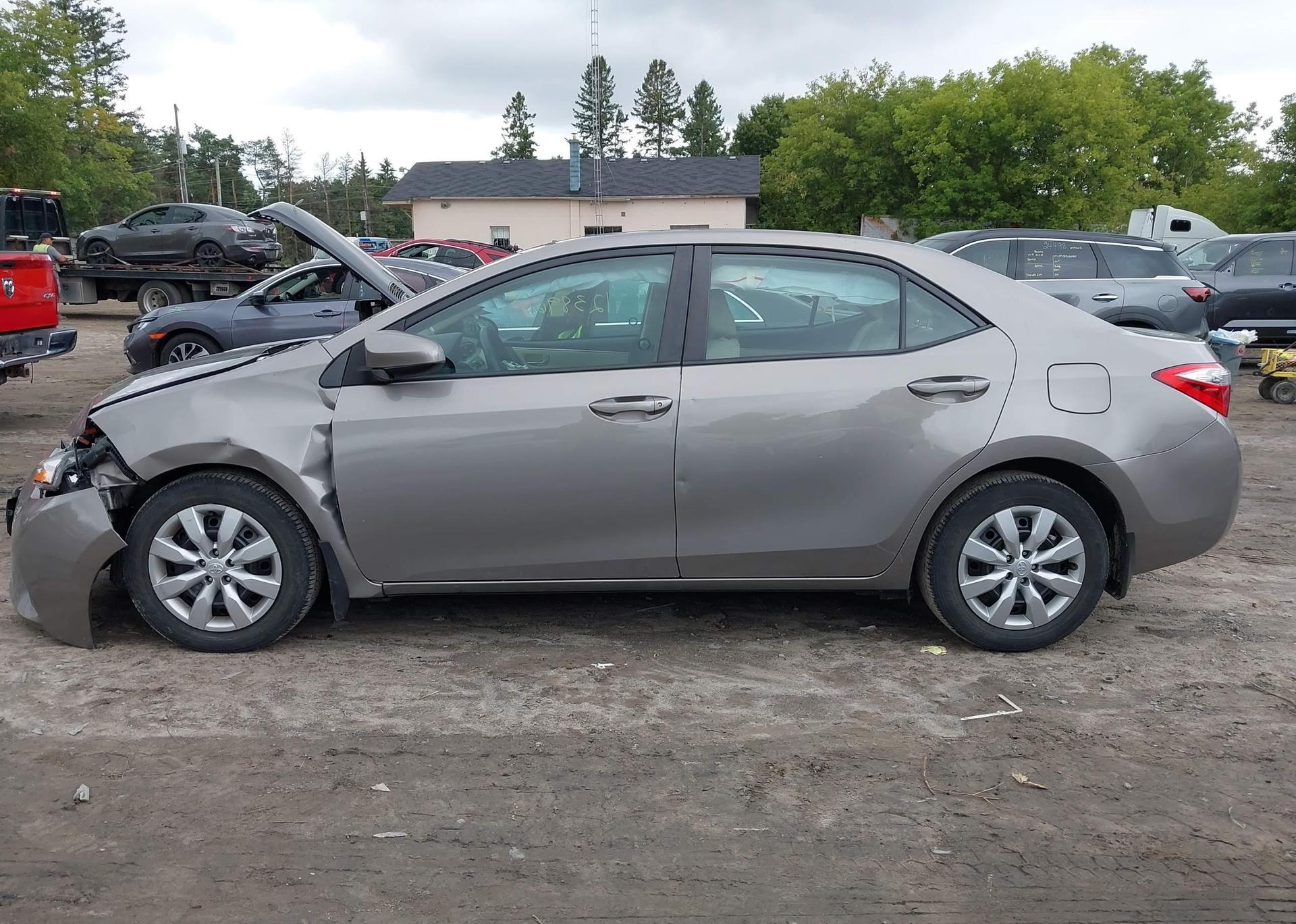 2014 TOYOTA COROLLA LE